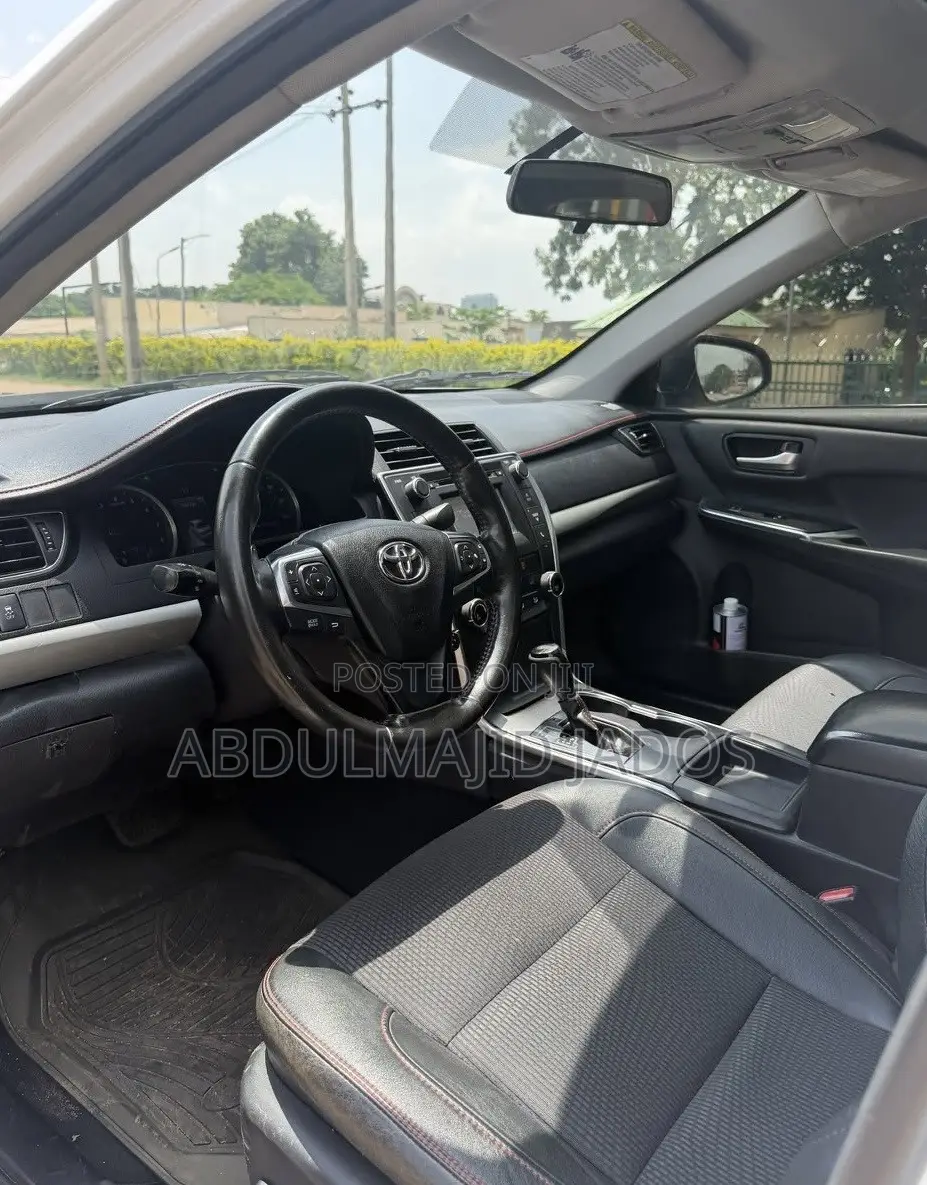 Toyota Camry 2017 White