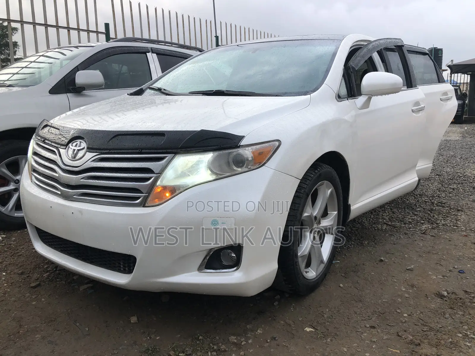 Toyota Venza XLE 2010 White