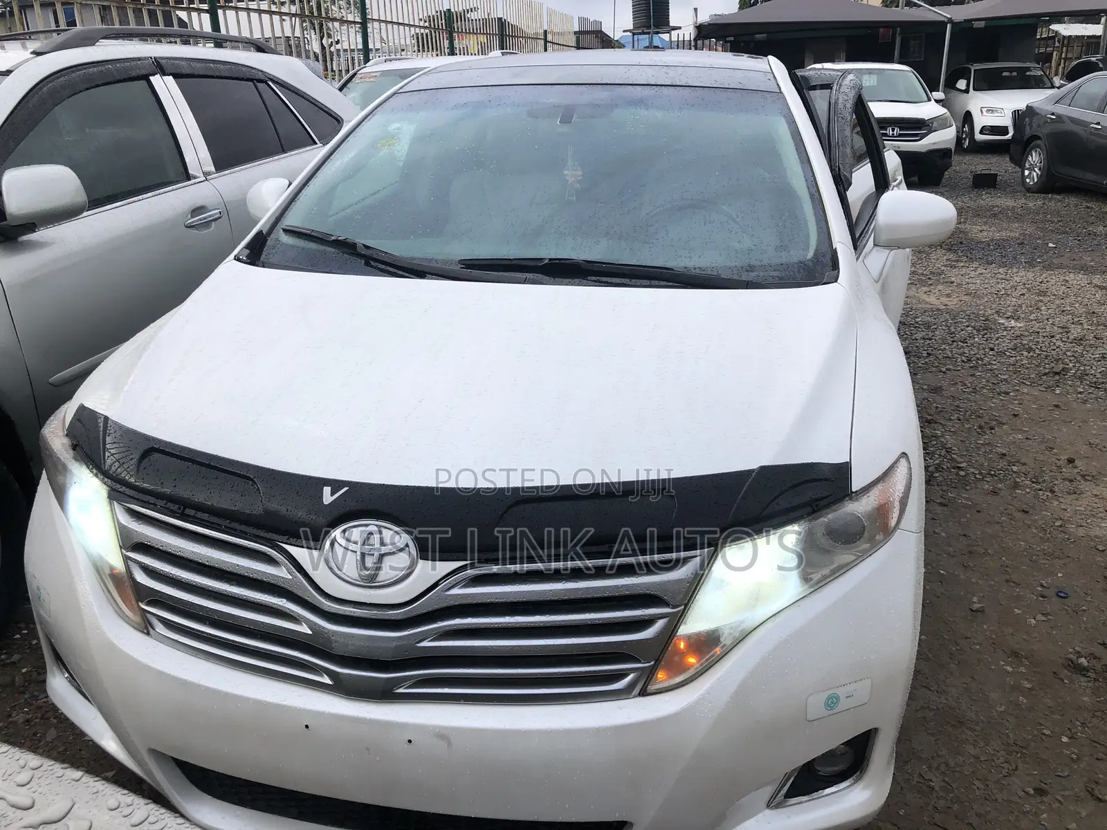 Toyota Venza XLE 2010 White