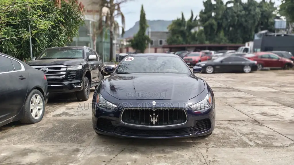 Maserati Ghibli Base RWD 2017 Blue