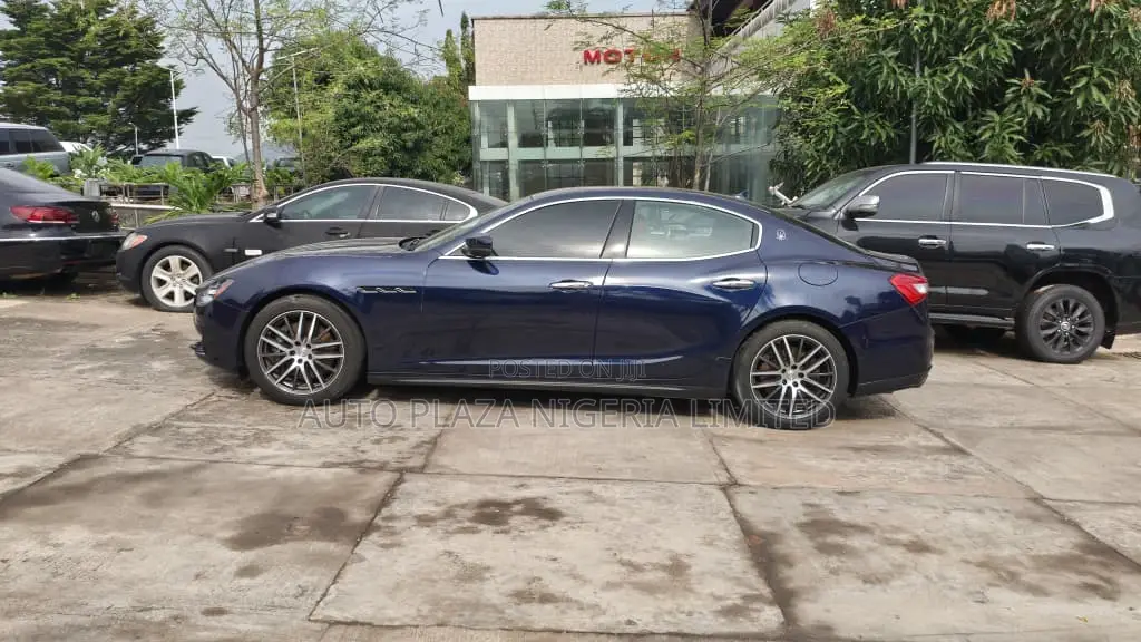 Maserati Ghibli Base RWD 2017 Blue