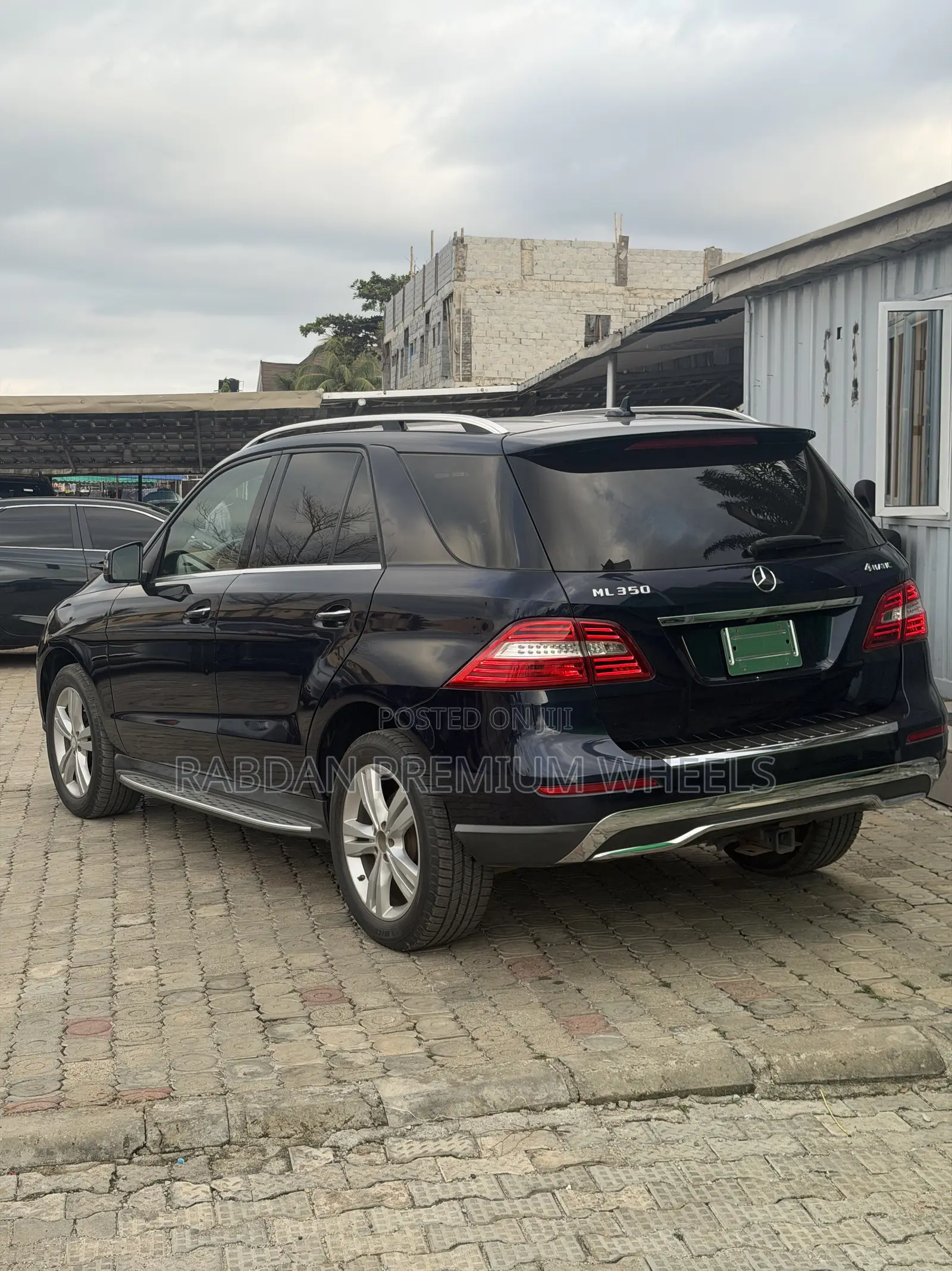 Mercedes-Benz M Class ML350 4dr SUV (3.5L 6cyl 7A) 2015 Blue