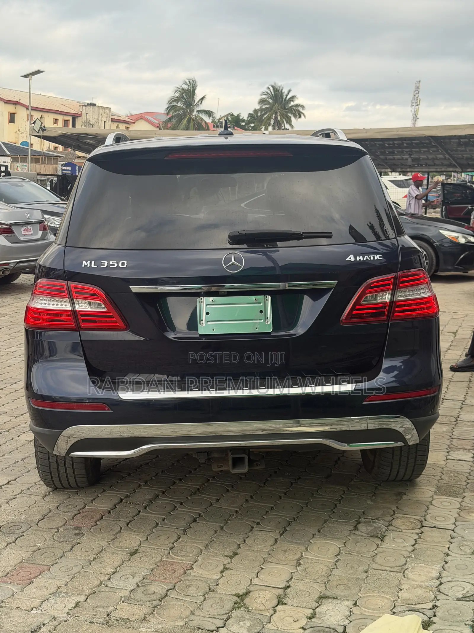 Mercedes-Benz M Class ML350 4dr SUV (3.5L 6cyl 7A) 2015 Blue