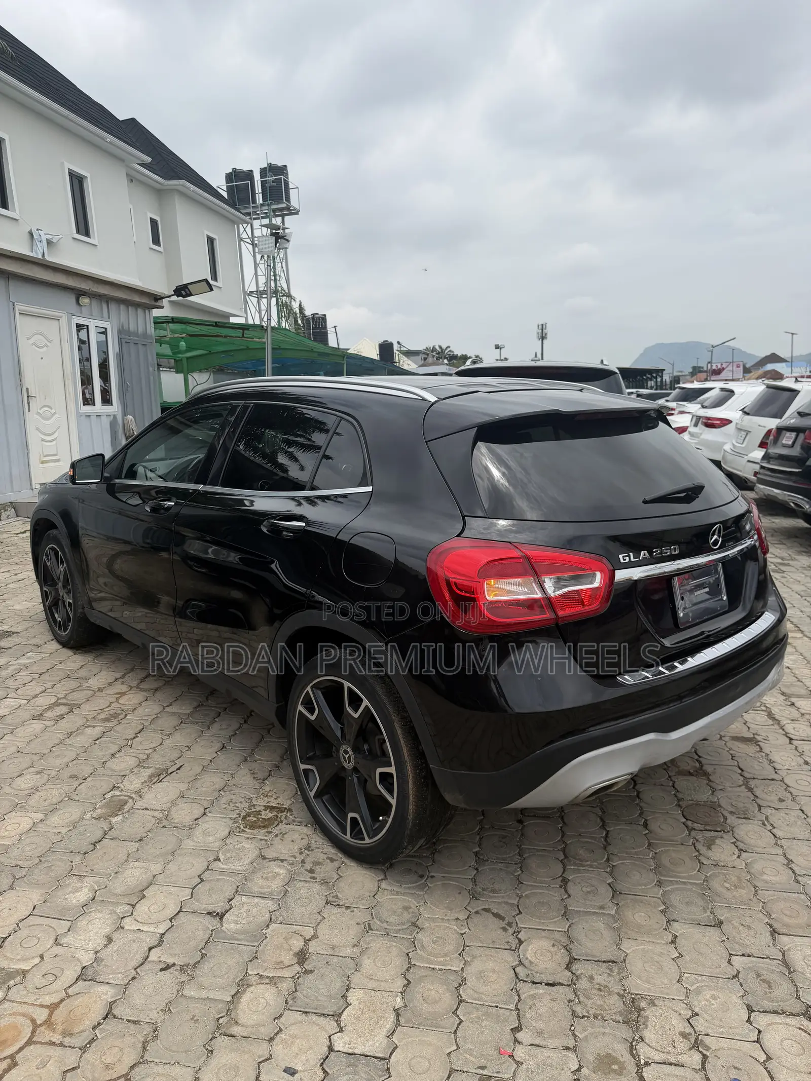 Mercedes-Benz GLA 250 2016 Black