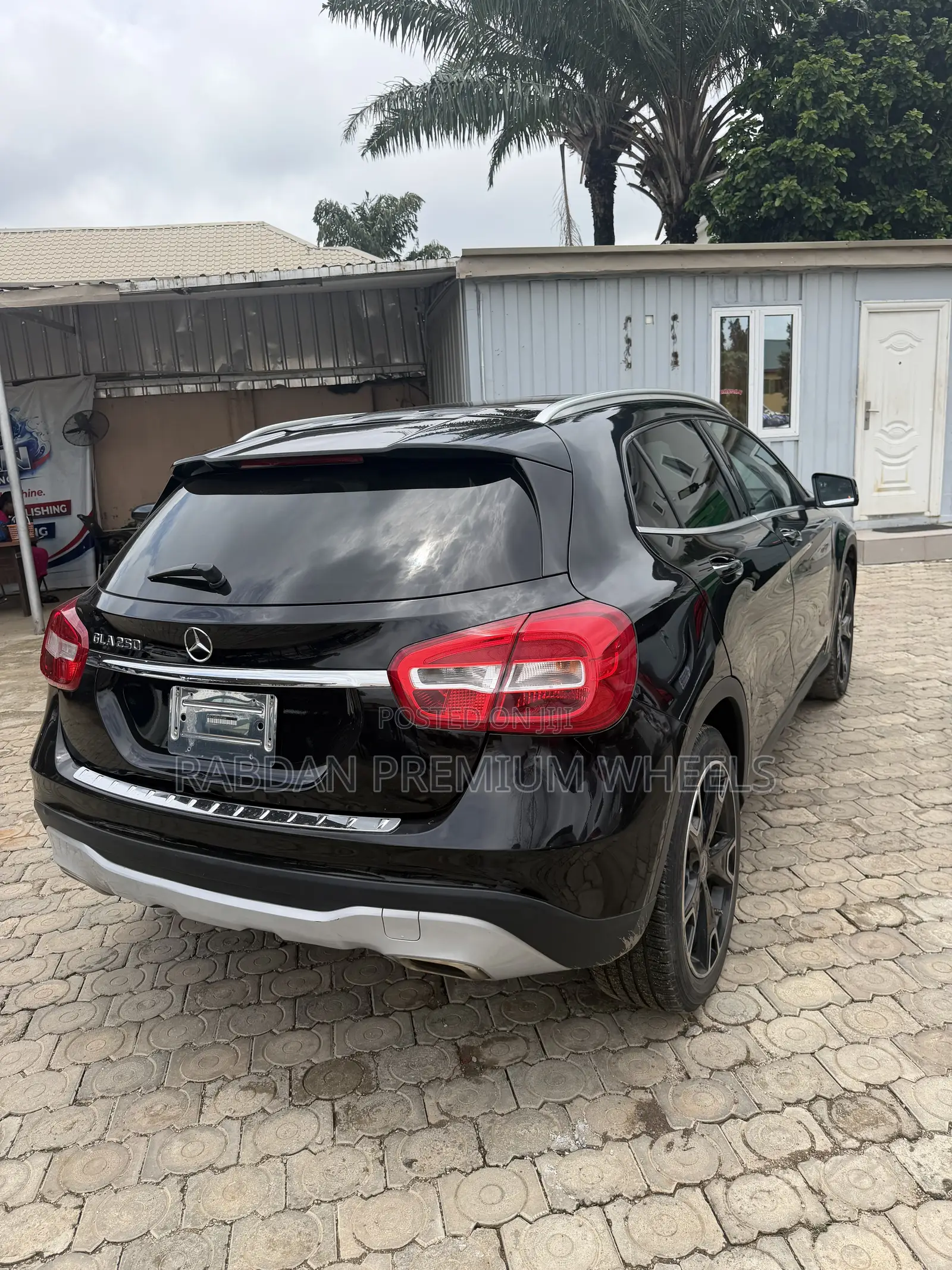 Mercedes-Benz GLA 250 2016 Black