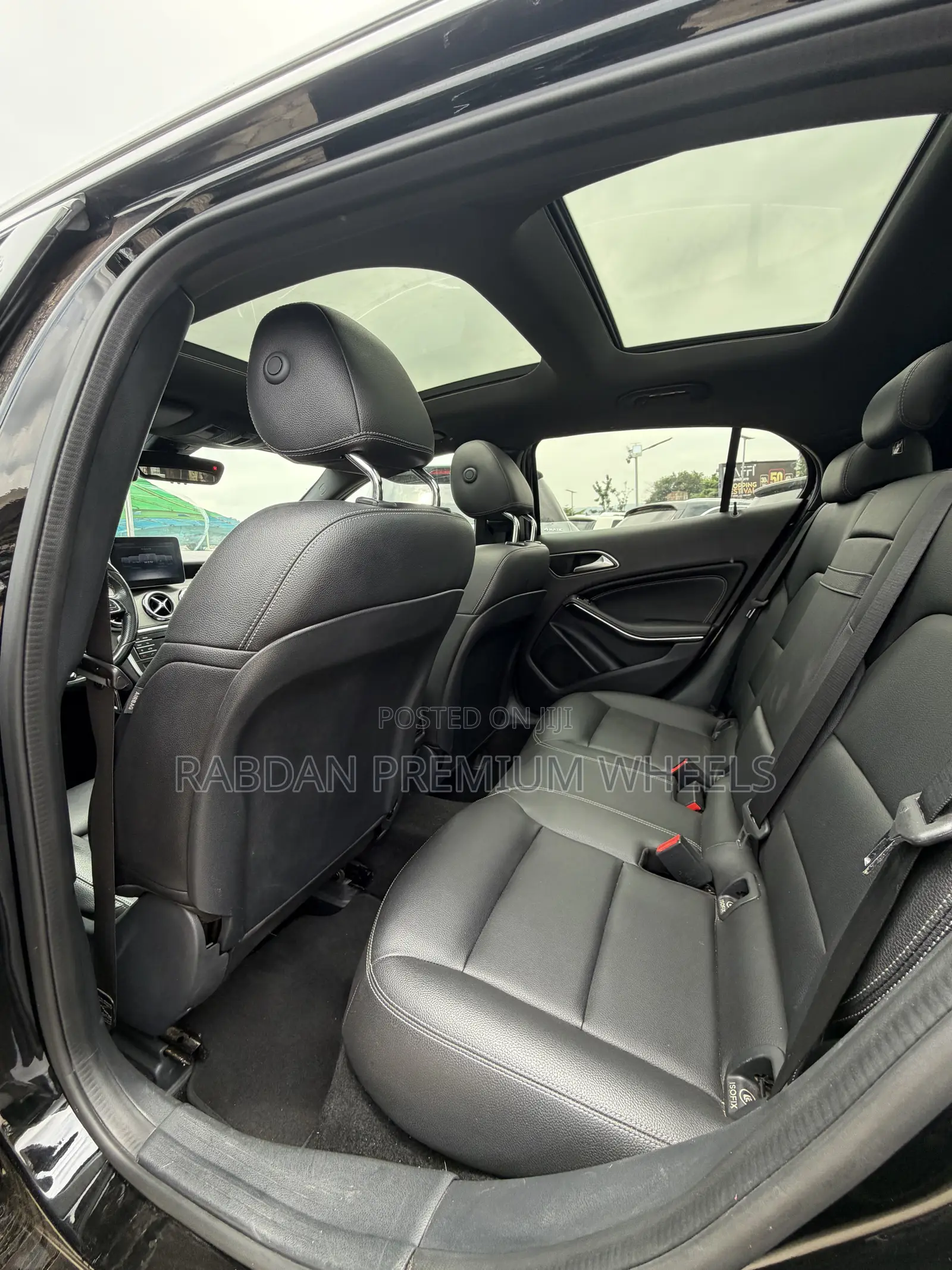 Mercedes-Benz GLA 250 2016 Black
