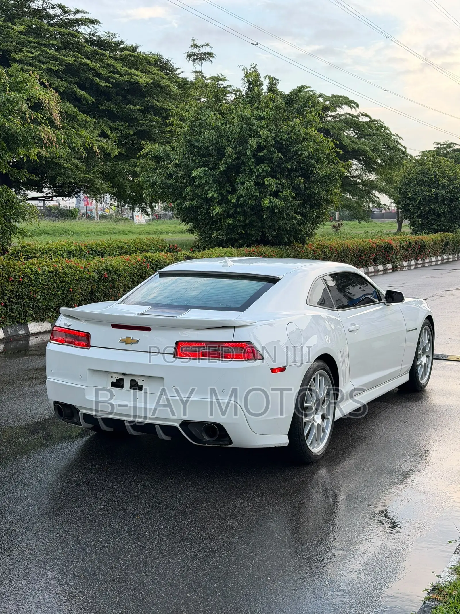 Chevrolet Camaro LS 2dr Coupe w/2LS (3.6L 6cyl 6A) 2015 White