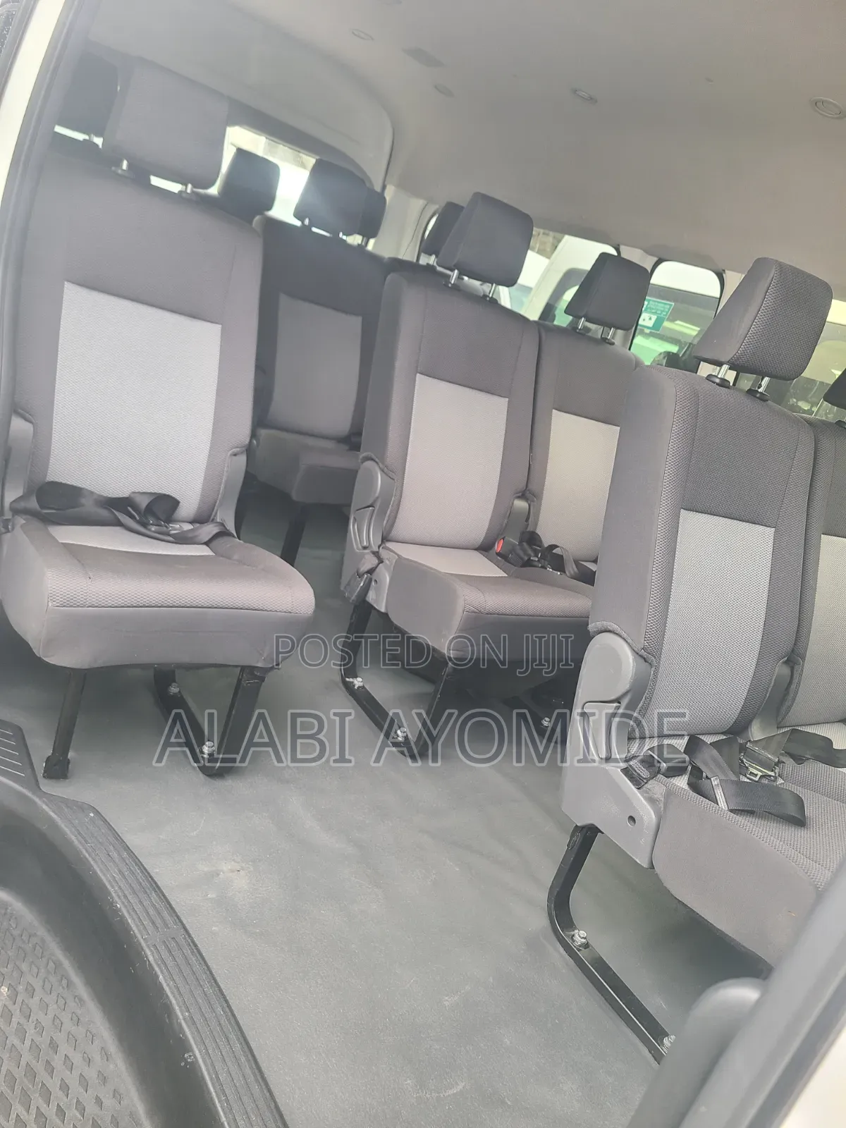 Toyota HiAce 2021 White