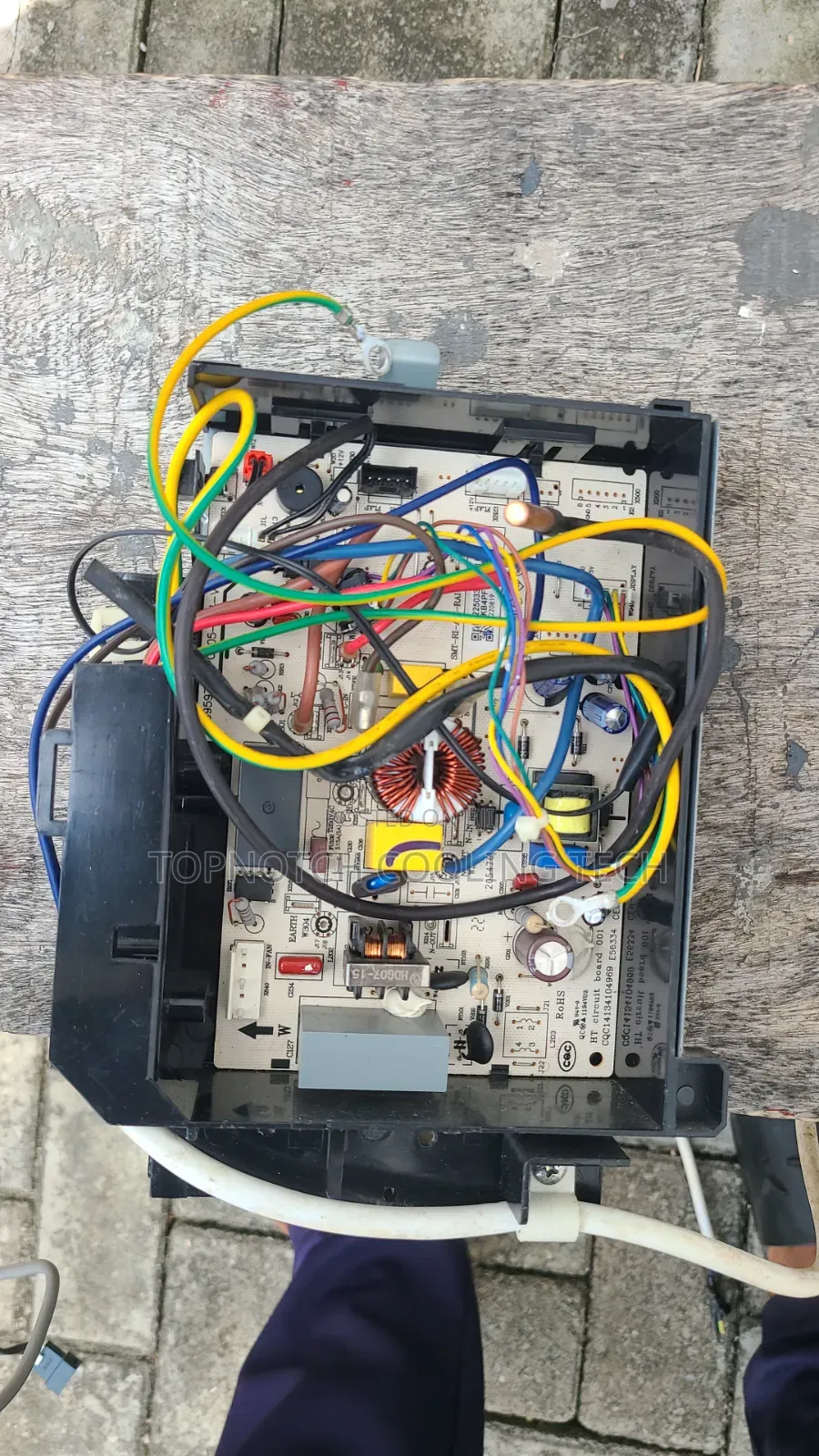 AC Installation, Servicing and Repairs Technicians