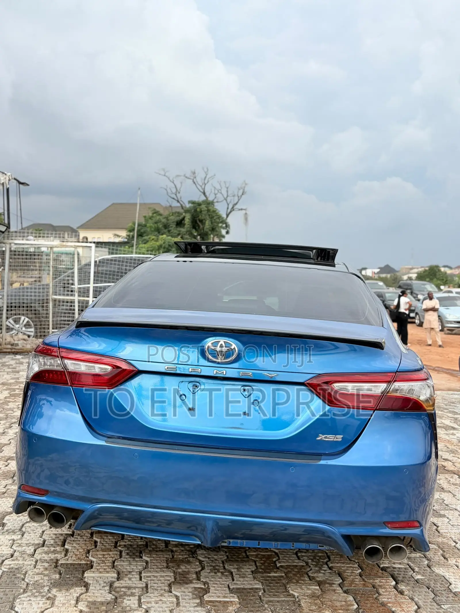 Toyota Camry 2018 Blue