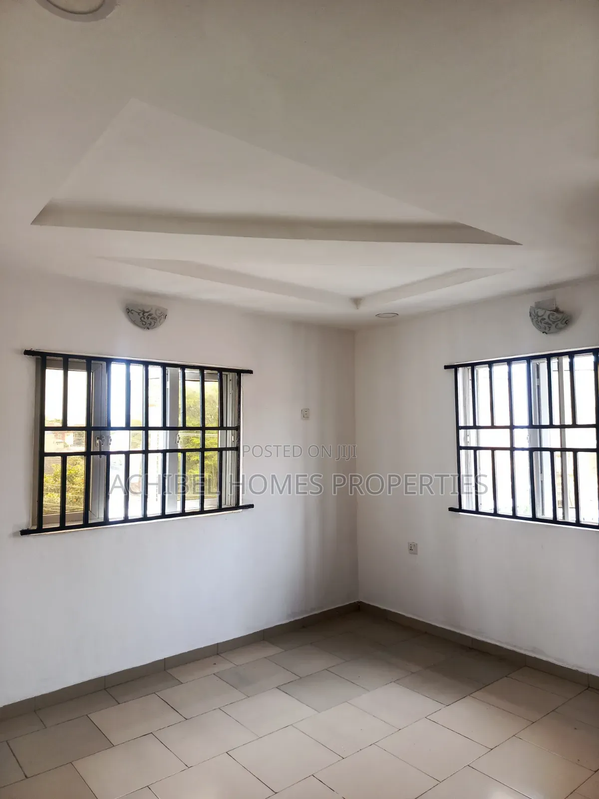 3bdrm Apartment in Osapa London, Jakande for rent