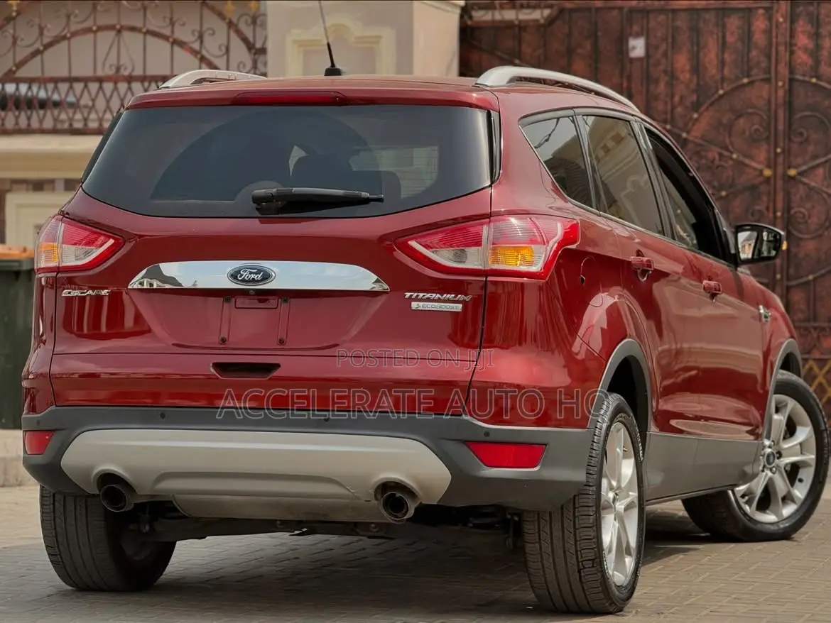 Ford Escape Titanium 4dr SUV AWD (1.6L 4cyl Turbo 6A) 2014 Red