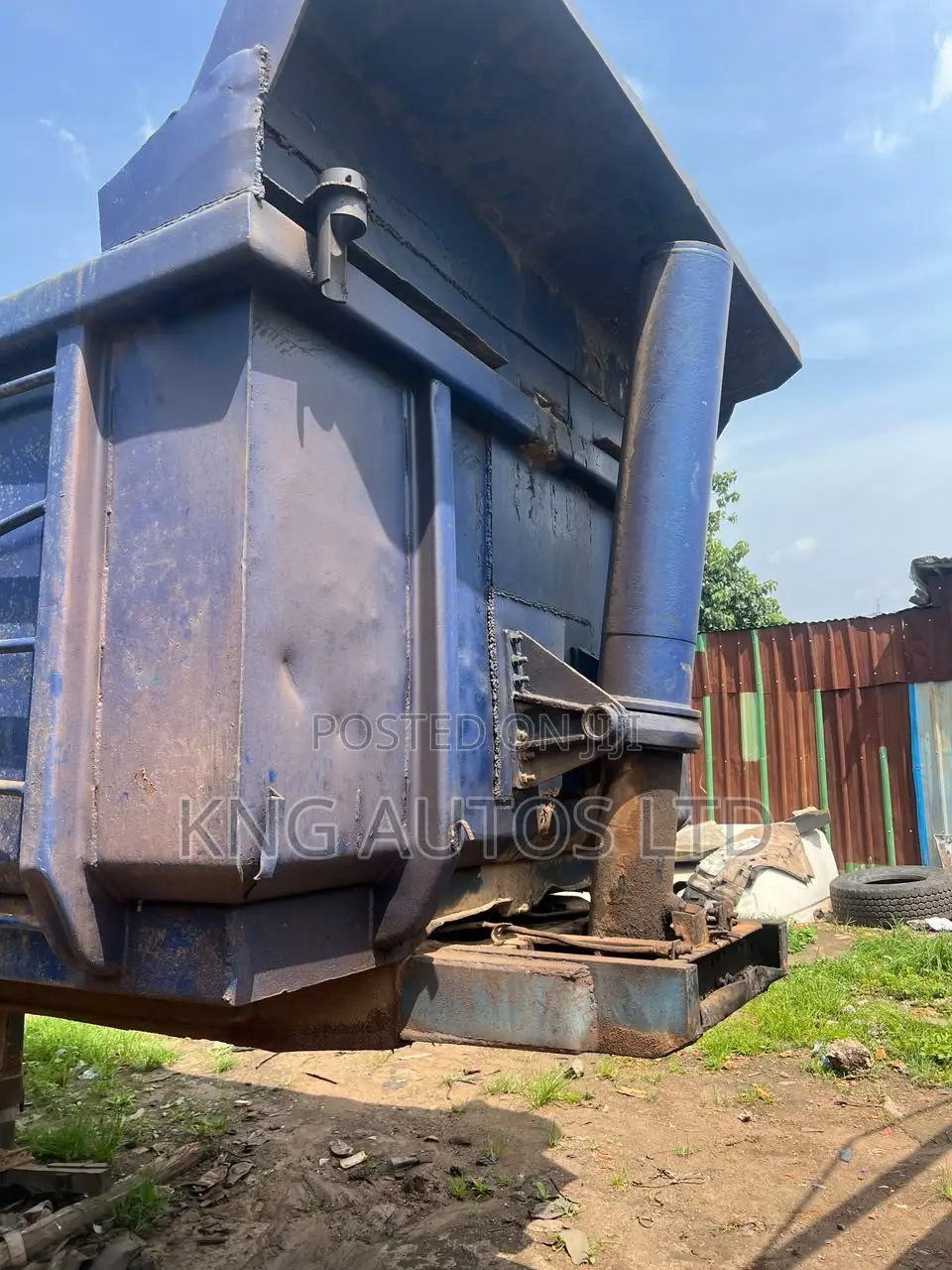 Tipping Trailer Bucket