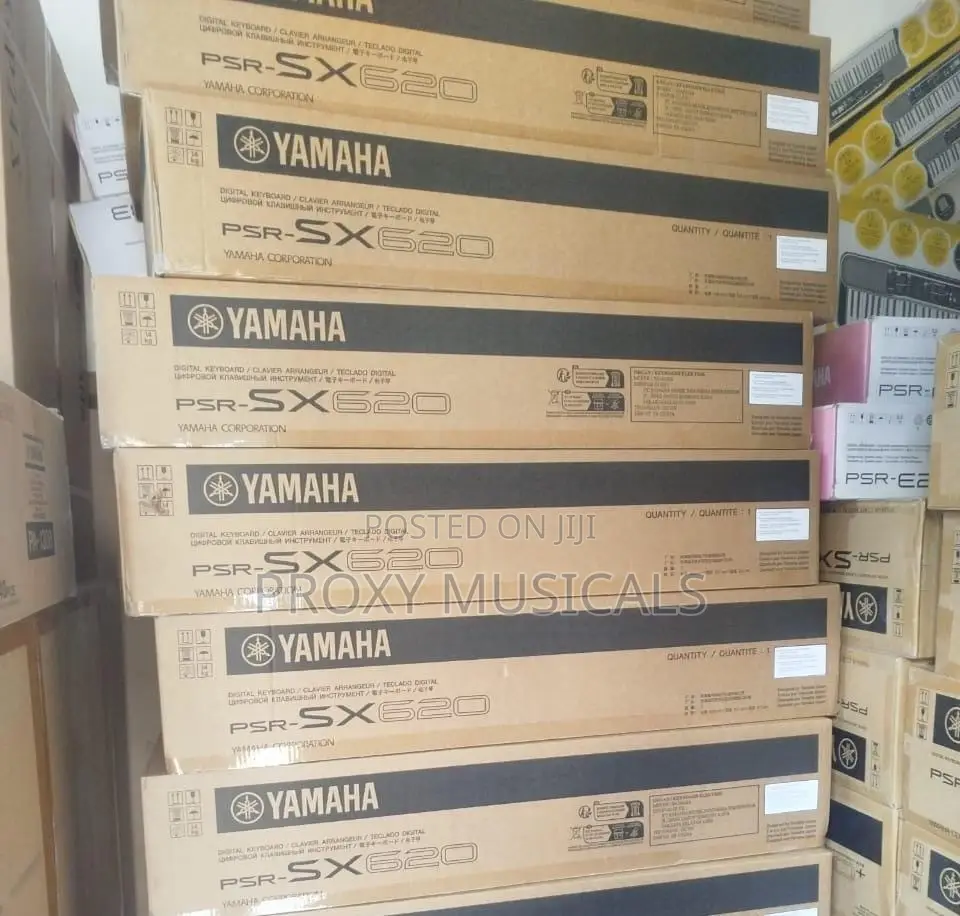 Yamaha PSR-SX620 Professional Keyboard