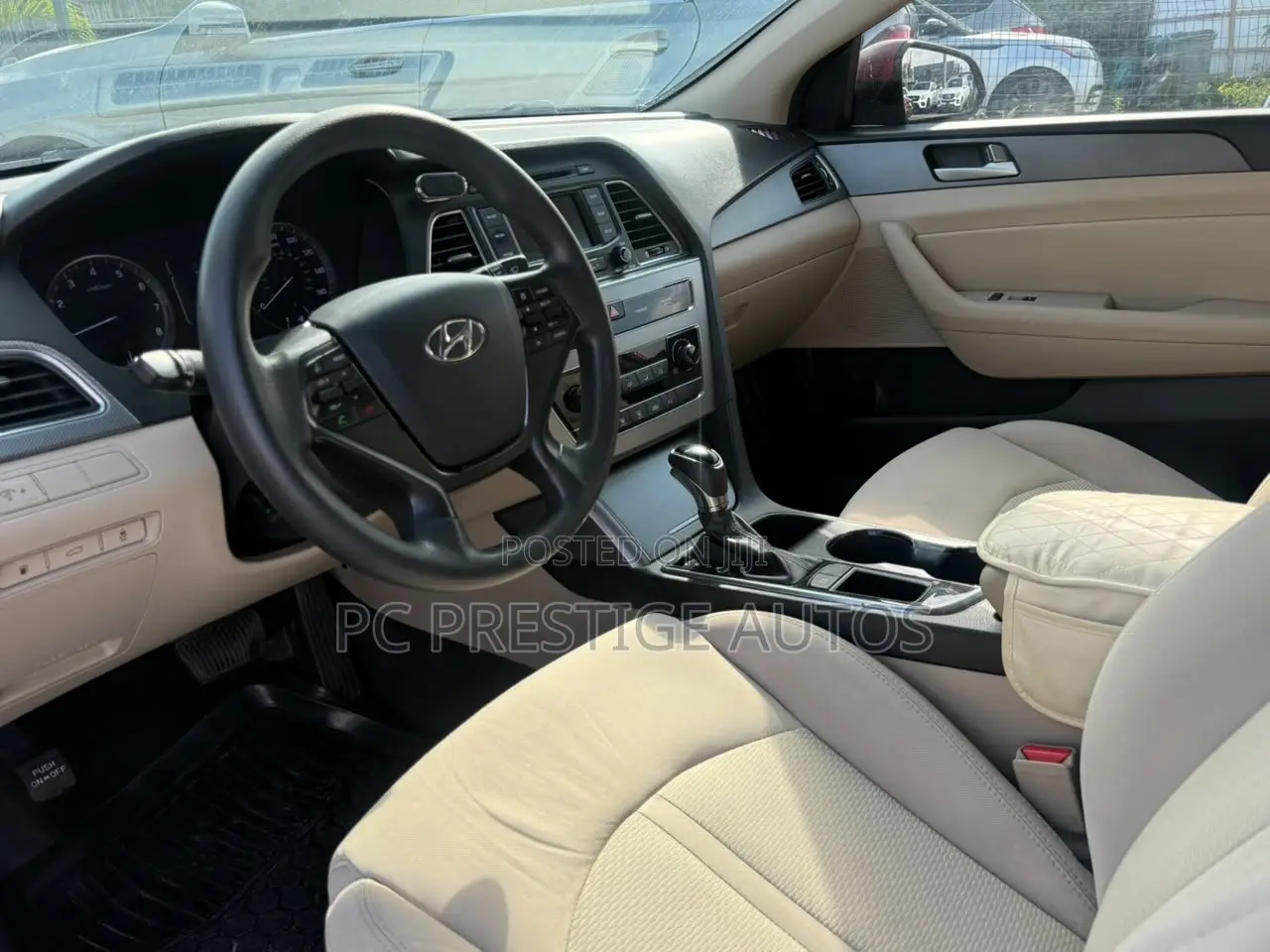 Hyundai Sonata SE 4dr Sedan (2.4L 4cyl 6A) 2015 Red
