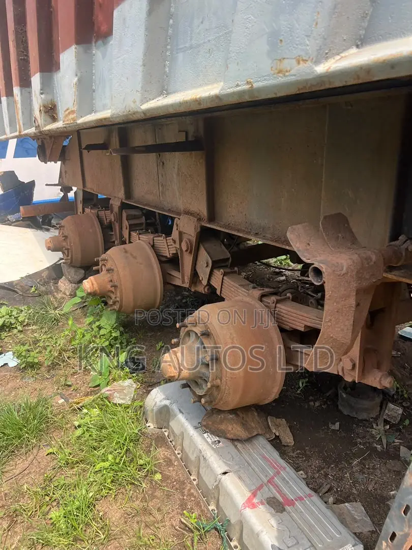 Trailer Bucket