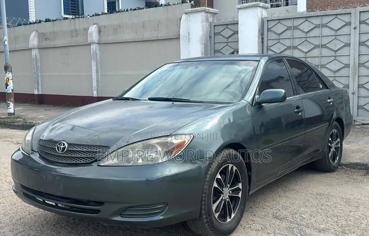 Toyota Camry LE 4dr Sedan (2.4L 4cyl 4A) 2004 Green