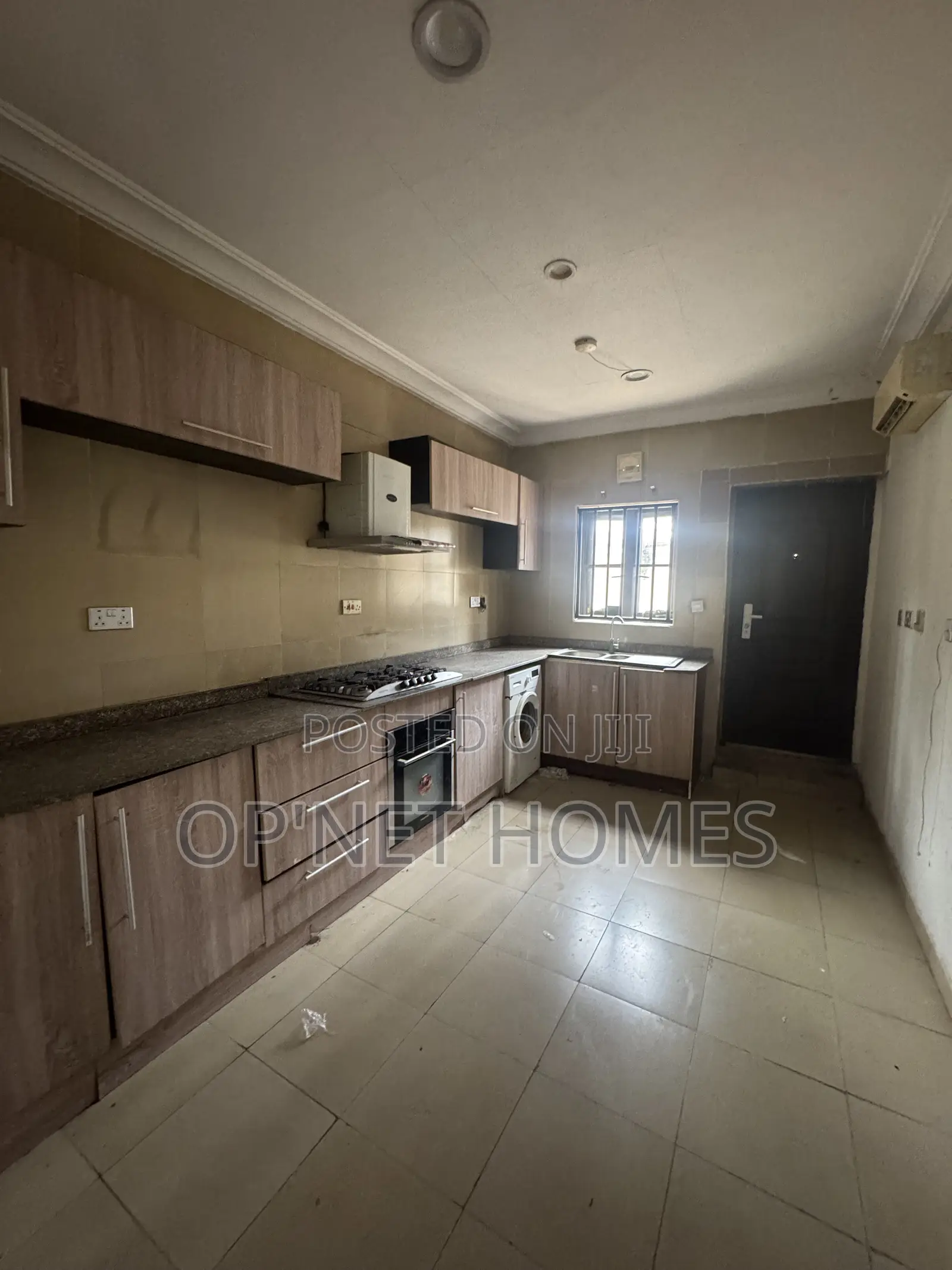 4bdrm Duplex in Lekki for sale