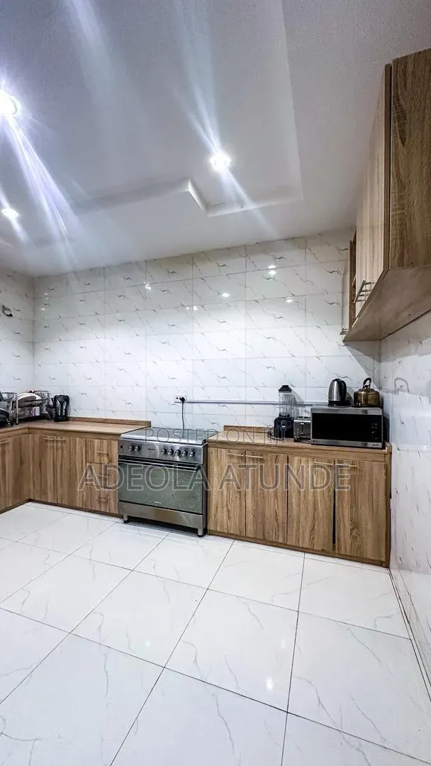 3-Bedroom Apartment With 2 Parlors in FO1 Kubwa, Abuja