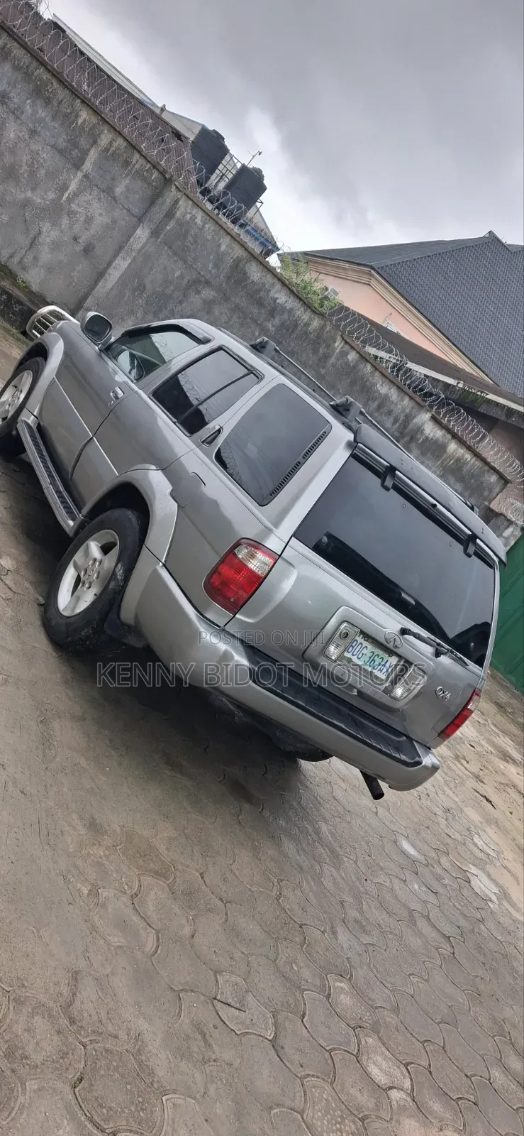 Infiniti QX4 2002 Silver