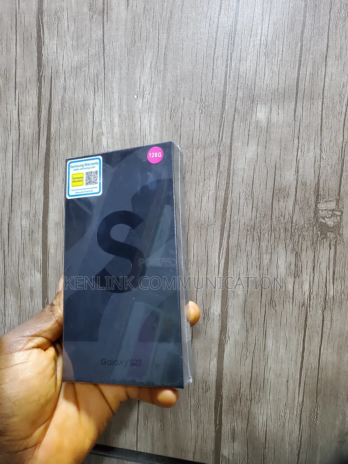 New Samsung Galaxy S22 5G 128 GB Black