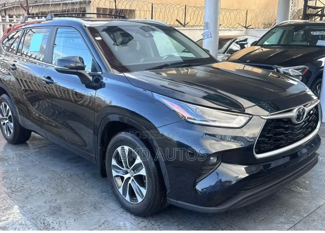 Toyota Highlander XSE AWD 2023 Black