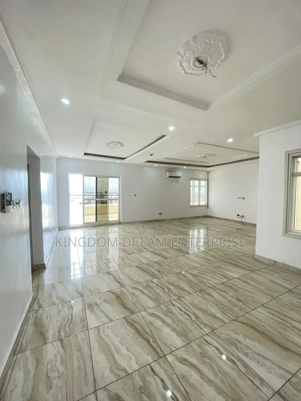 3bdrm Penthouse in Ikate Lekki Lagos for rent
