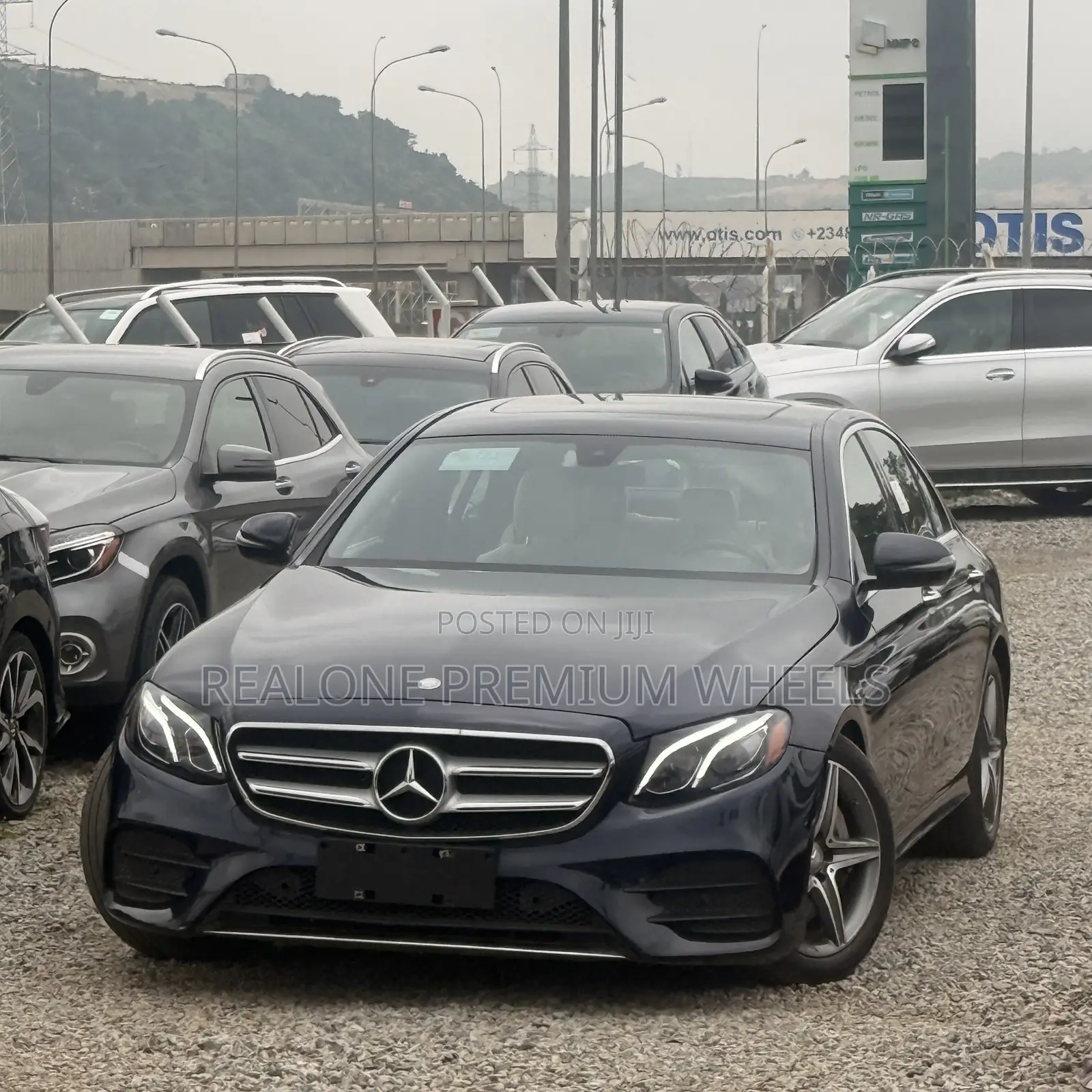 Mercedes-Benz E-Class 2017 Blue