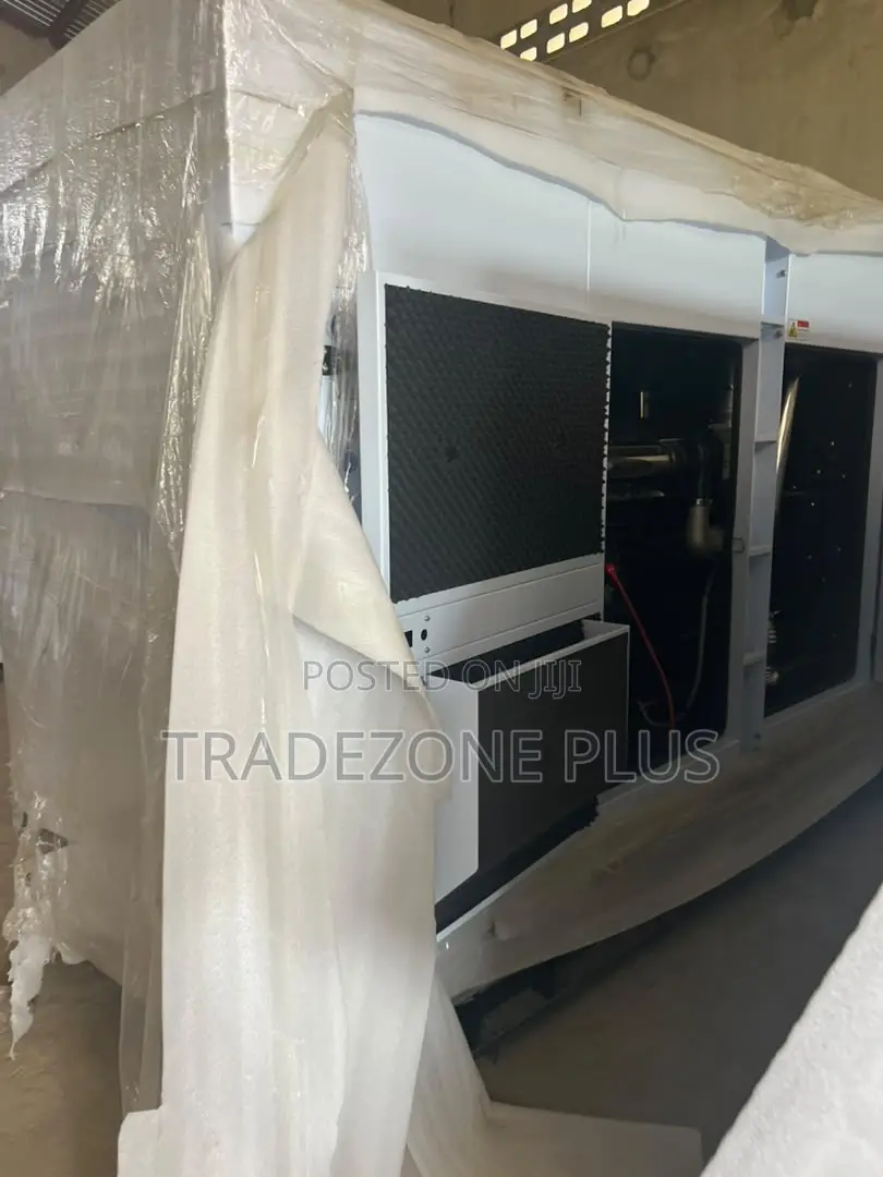 Perkins 500KVA Diesel Power Generator, Soundproof