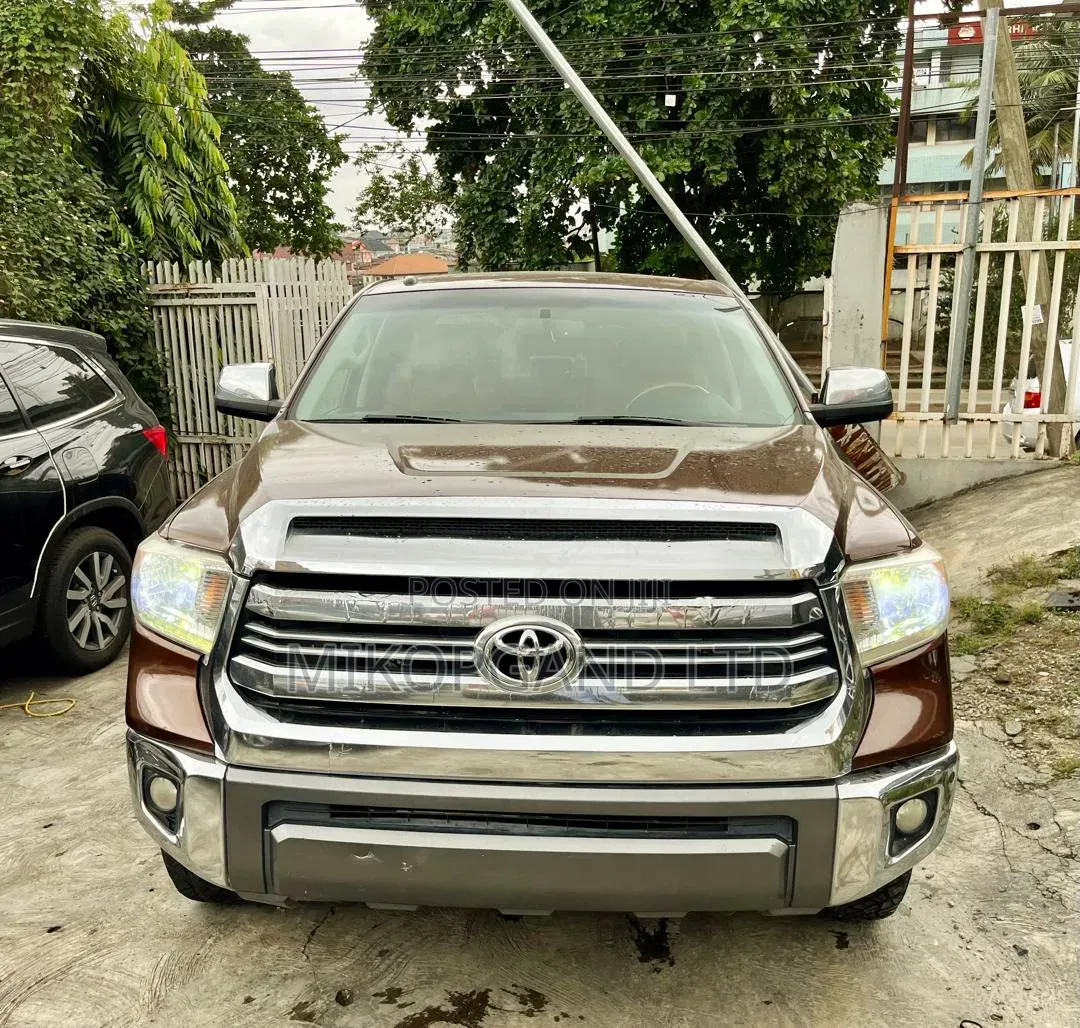 Toyota Tundra 2016