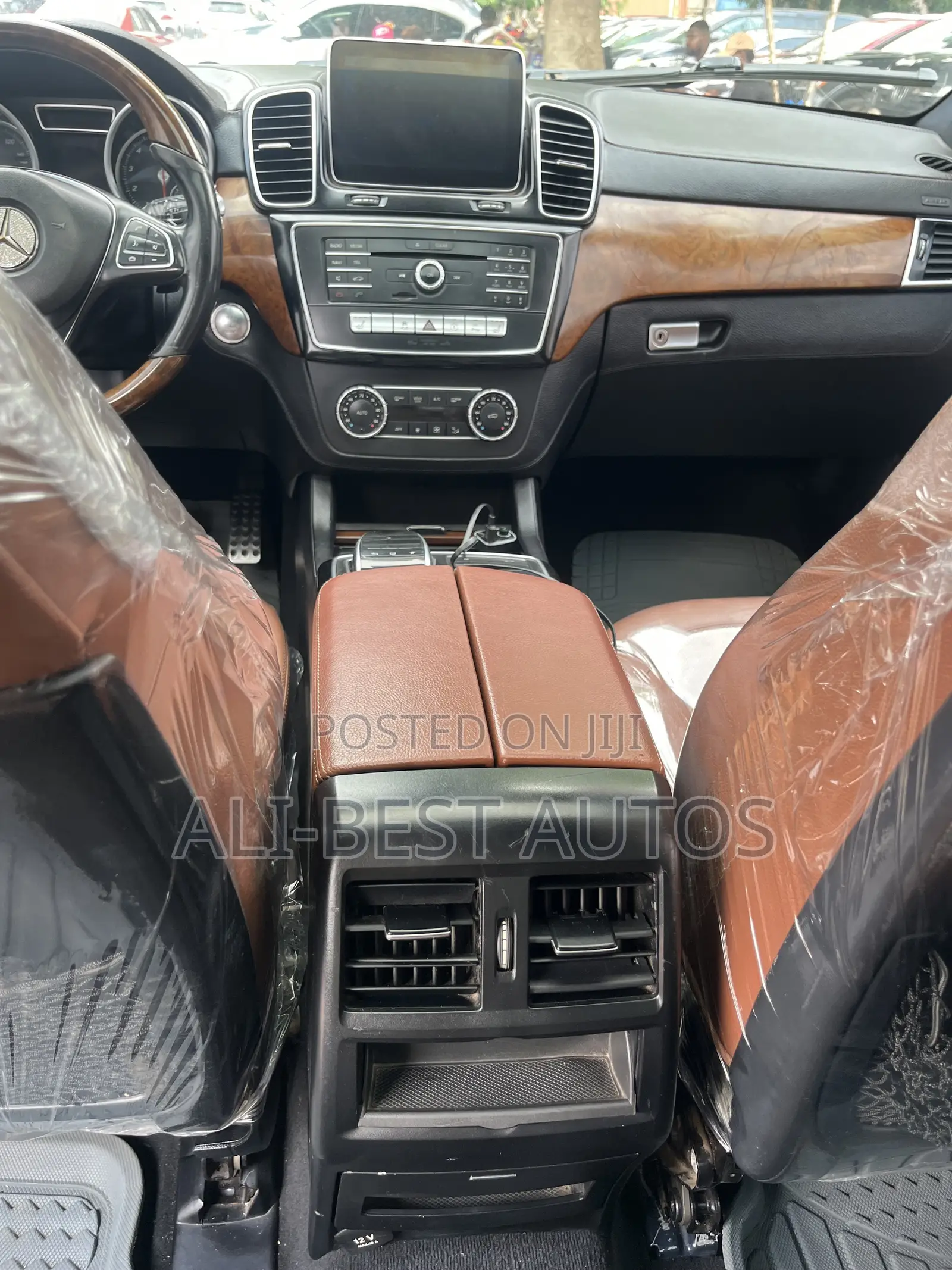 Mercedes-Benz GLE-Class 2015 Brown