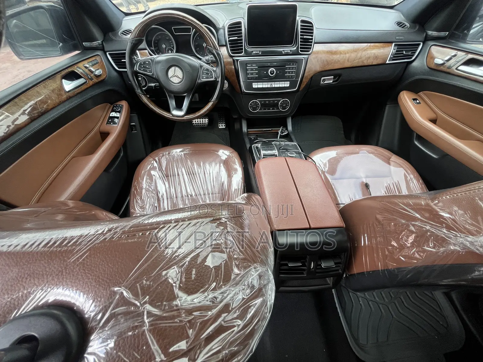 Mercedes-Benz GLE-Class 2015 Brown