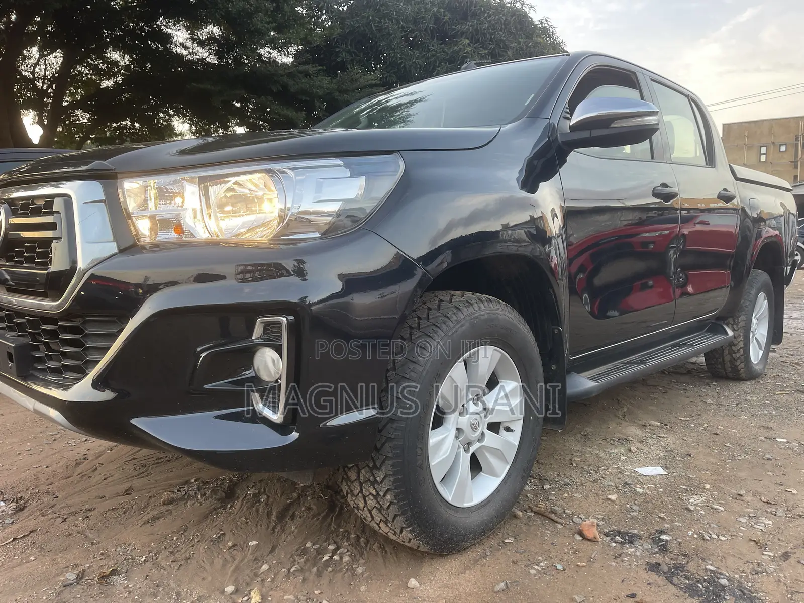 Toyota Hilux 2019 Blue