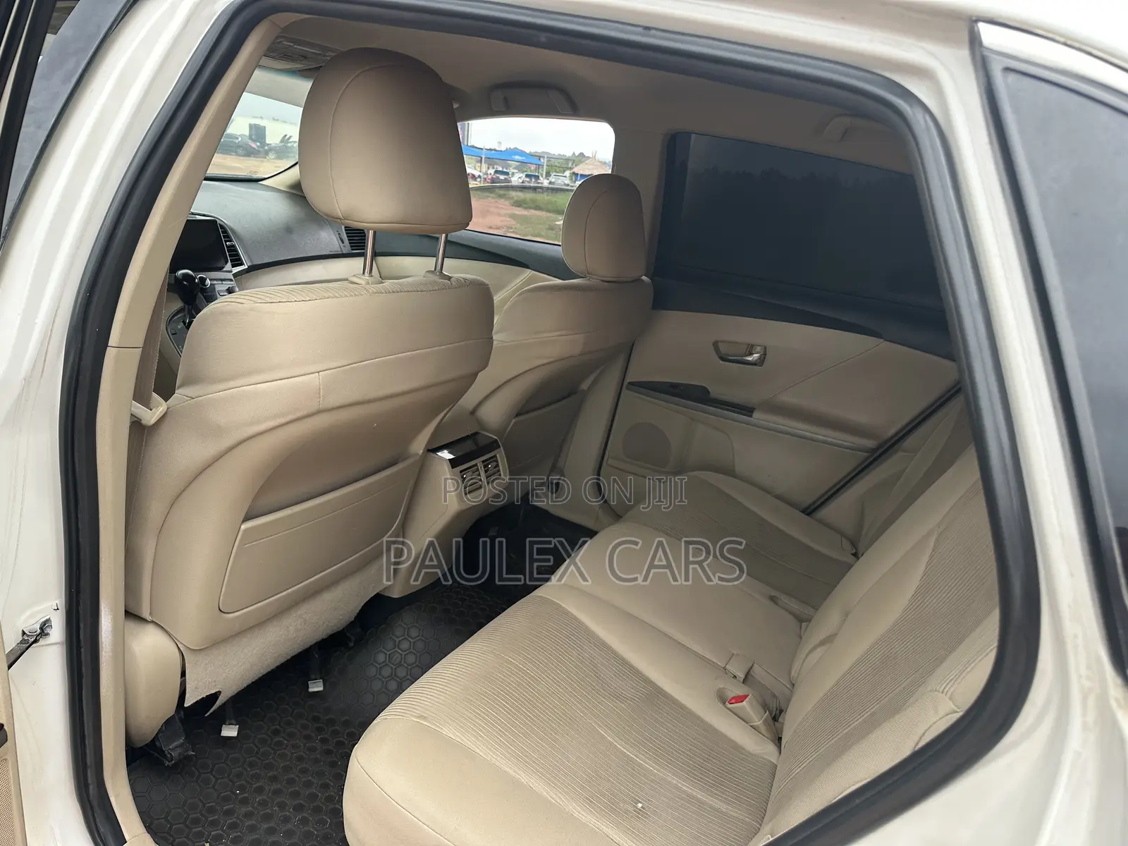 Toyota Venza AWD 2011 White
