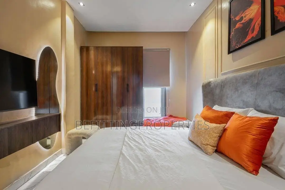 Furnished 2bdrm Penthouse in Lekki for sale