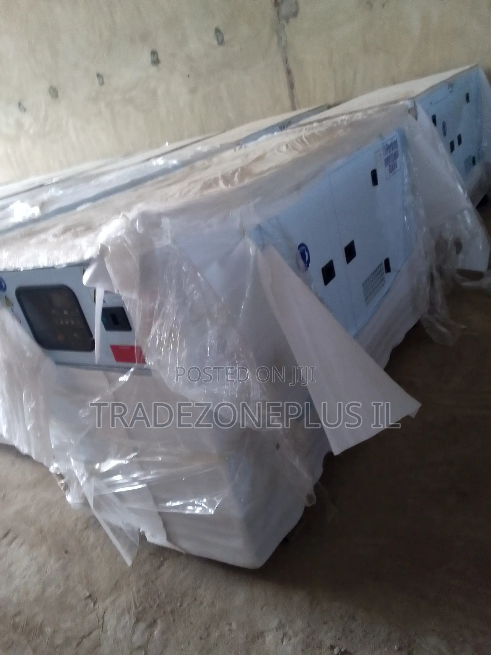 Heavy Duty Perkins 60KVA Soundproof Genset