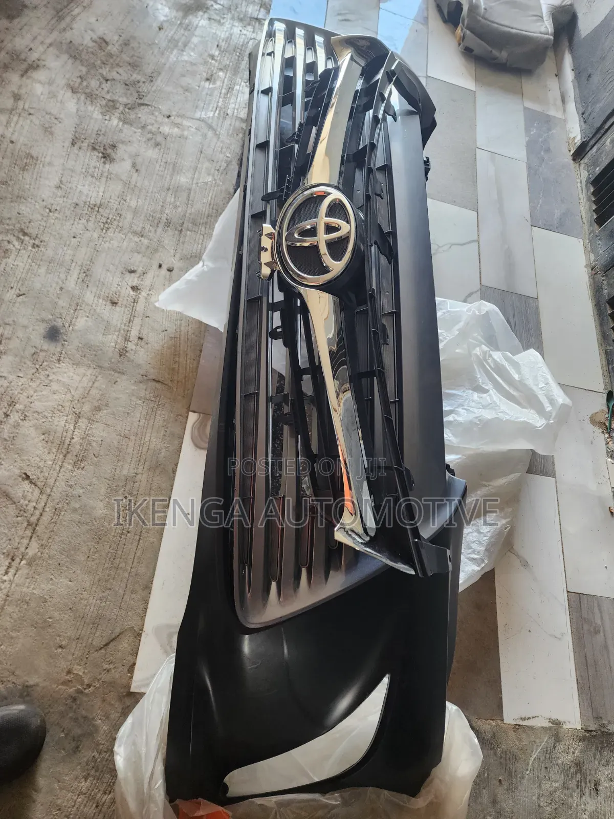 Complete Front Bumper Toyota Camry 2015-017