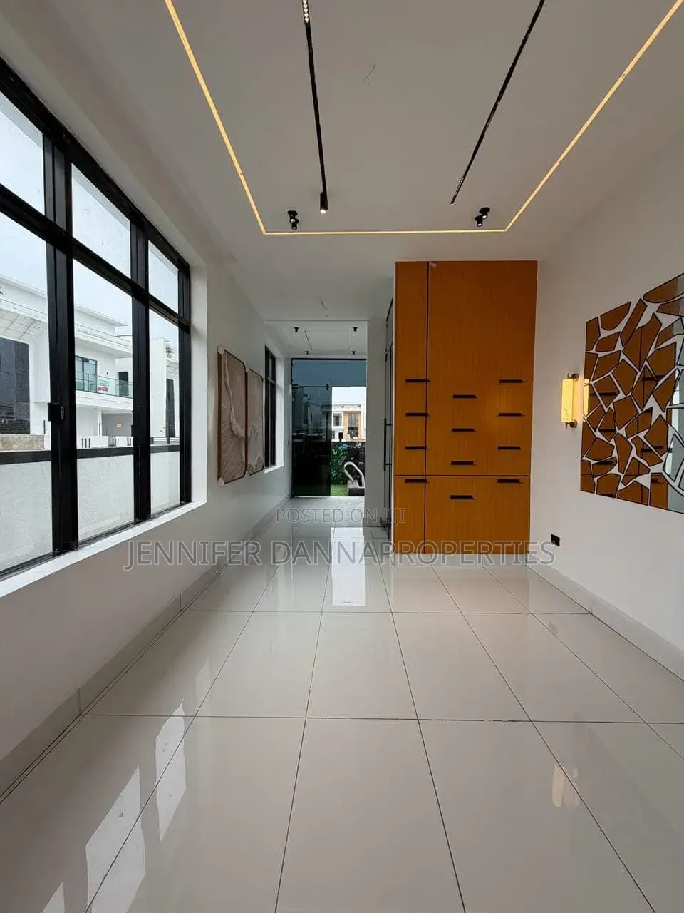 5bdrm Duplex in Ado / Ajah for sale