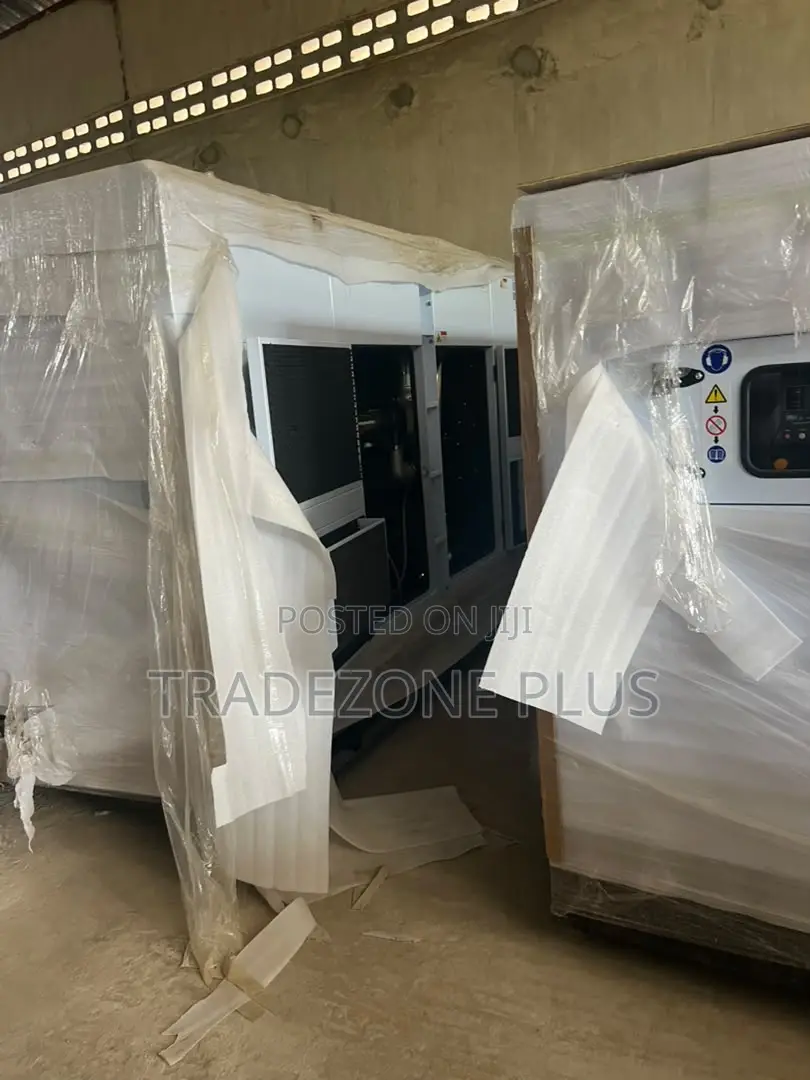 Perkins 500KVA Diesel Generator With Acoustic Canopy