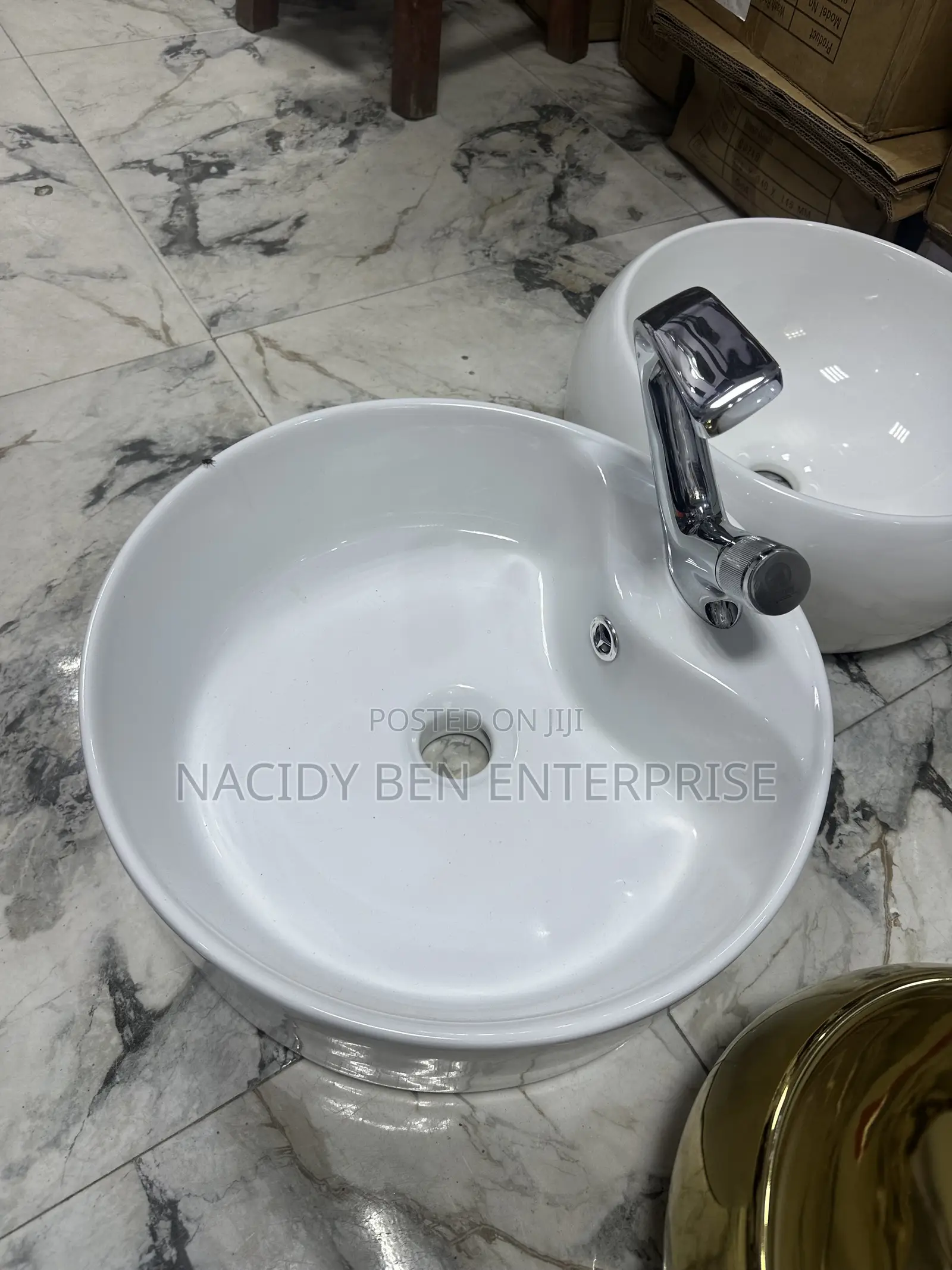 Countertop Basin With Mixer Tap