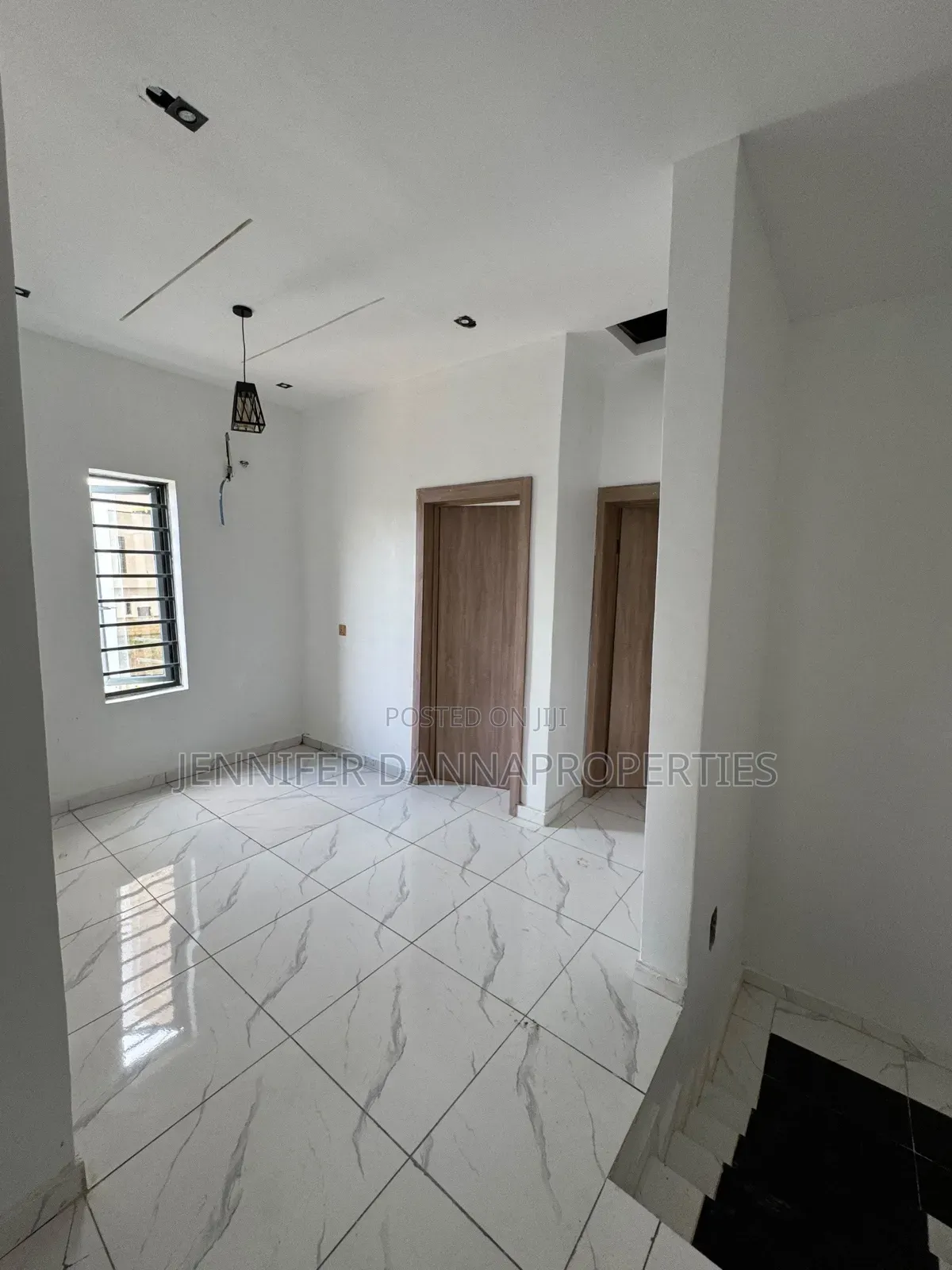 4bdrm Duplex in Ikota for sale