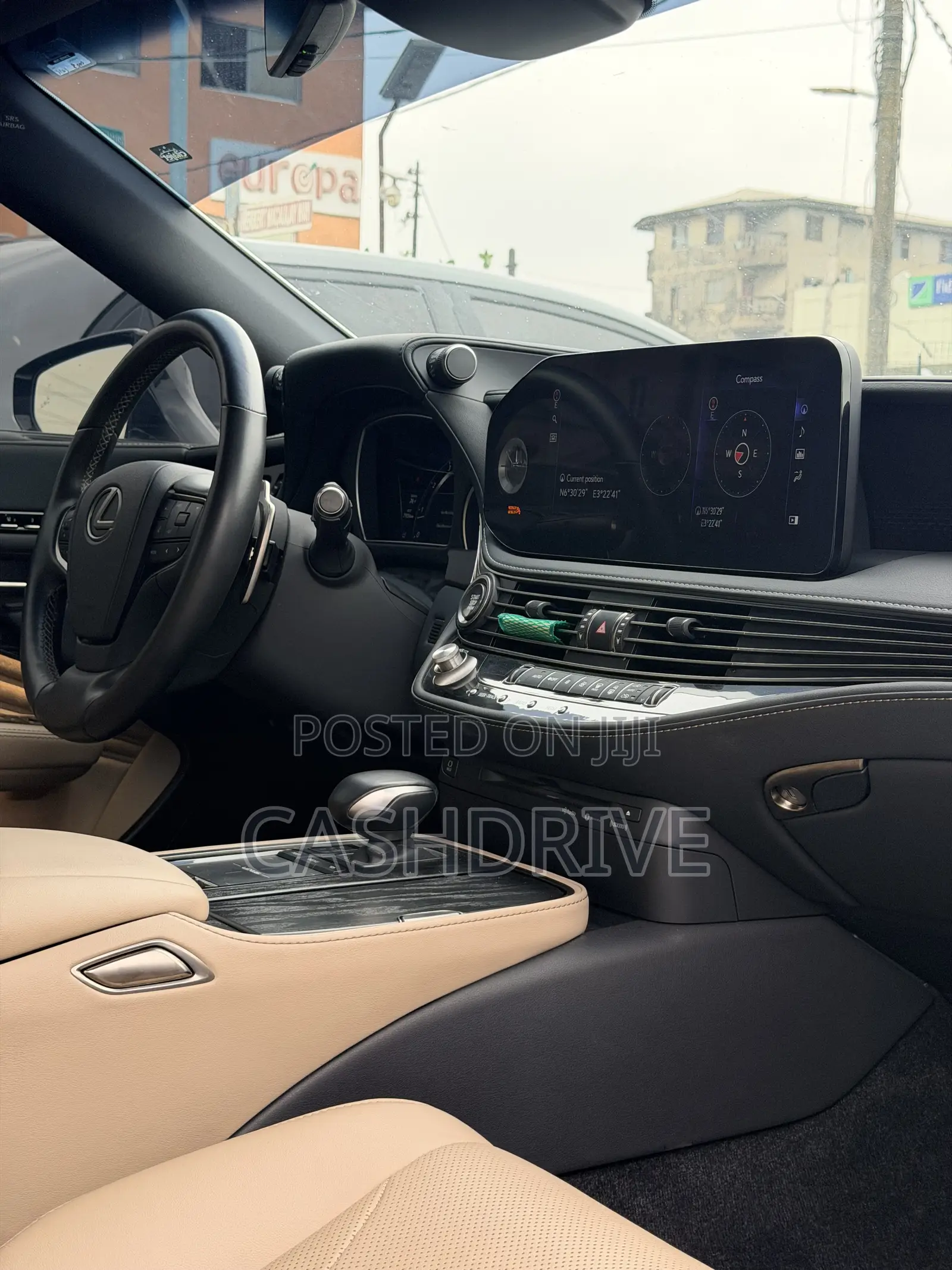 Lexus LS 2022 White