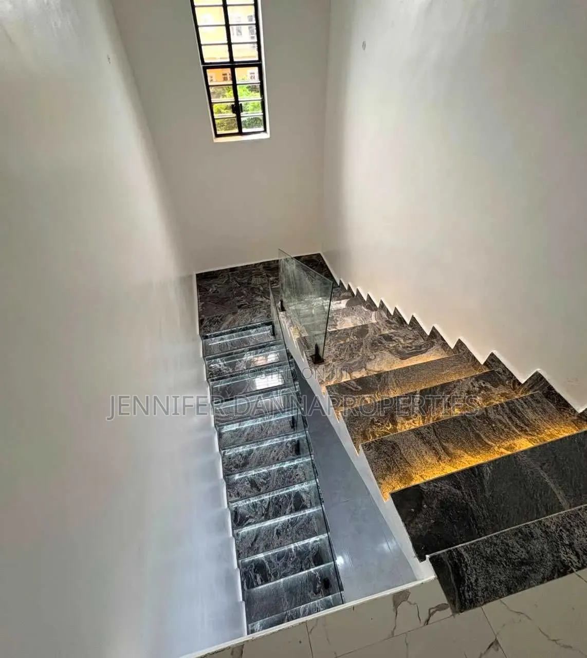 5bdrm Duplex in Enugu for sale