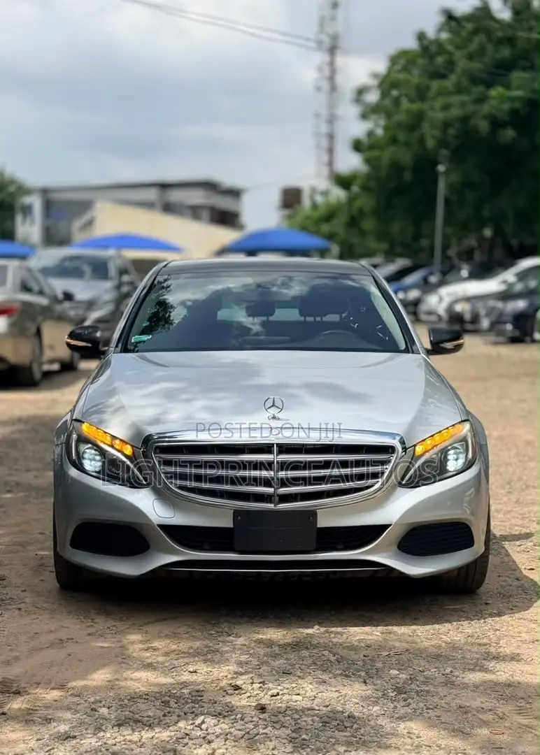 Mercedes-Benz C300 2015 Silver