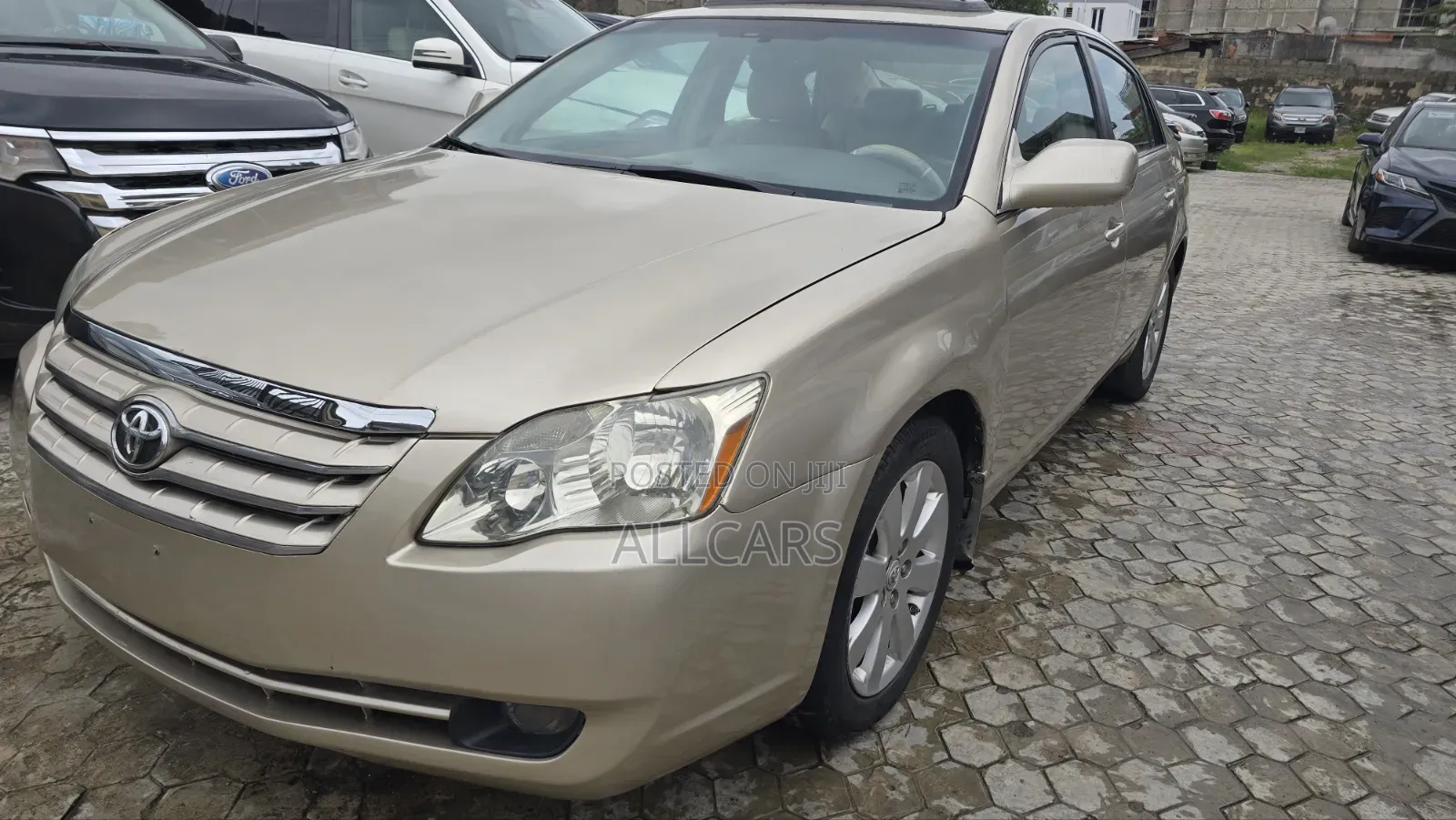 Toyota Avalon XLS Sedan FWD (3.5L 6cyl 6A) 2008 Gold