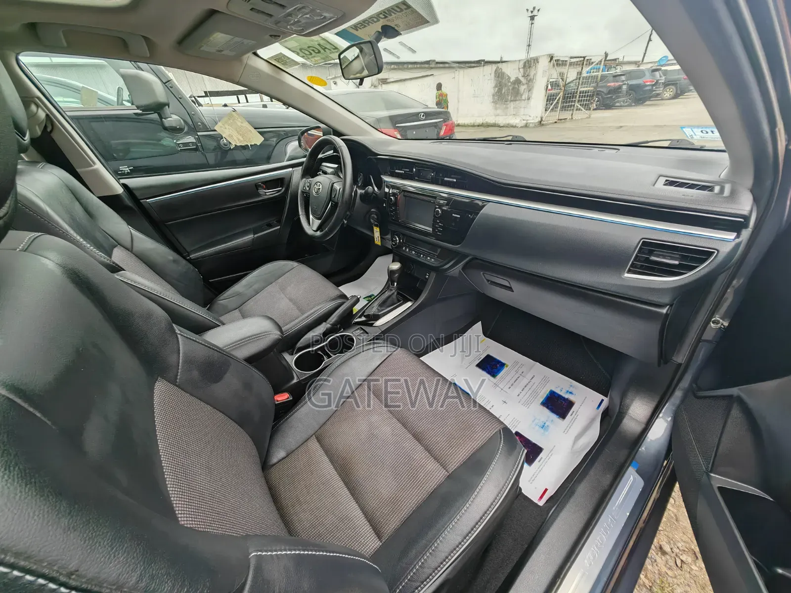 Toyota Corolla S Plus 4dr Sedan (1.8L 4cyl 6M) 2015 Gray