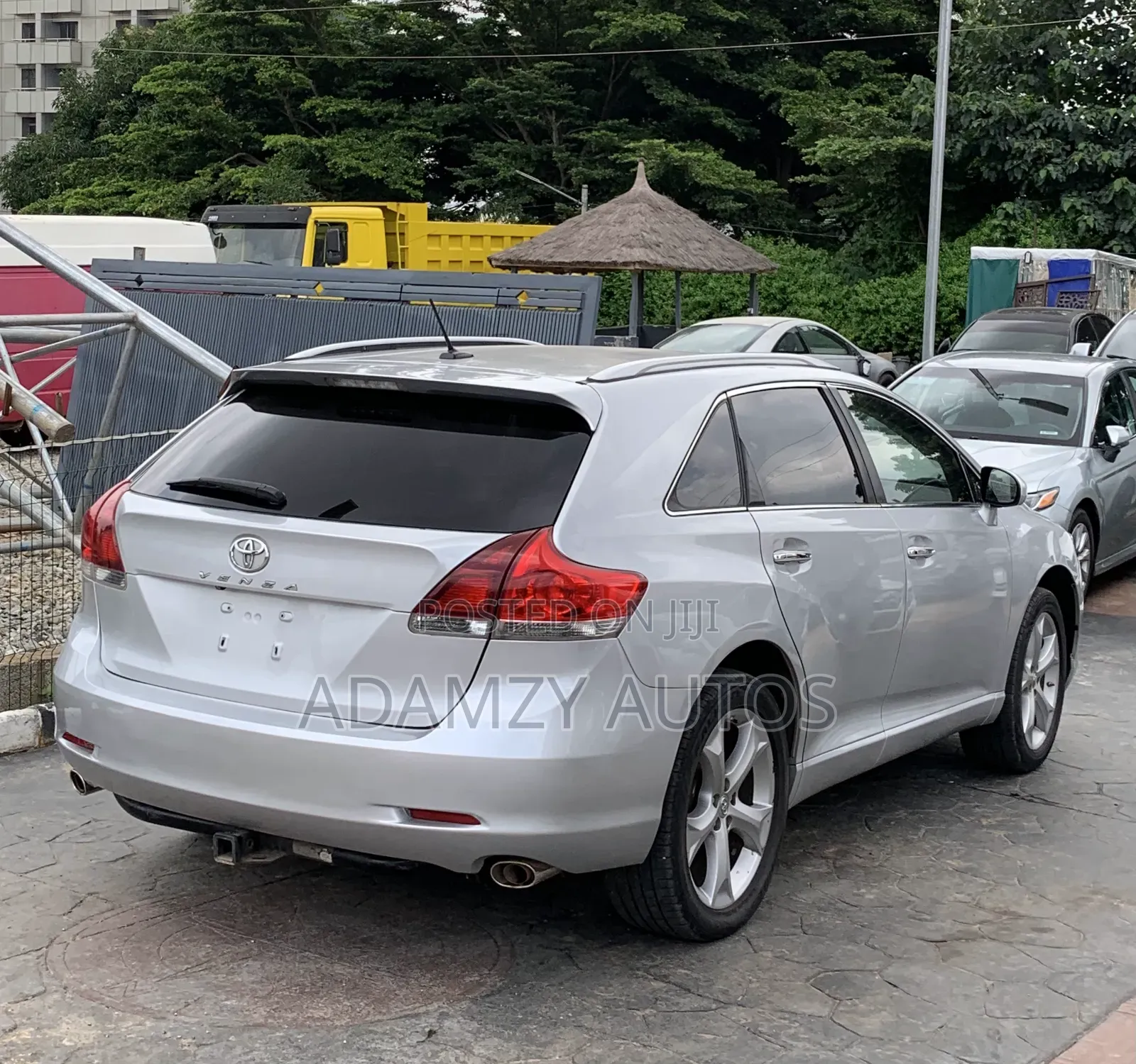 Toyota Venza 2010 Silver
