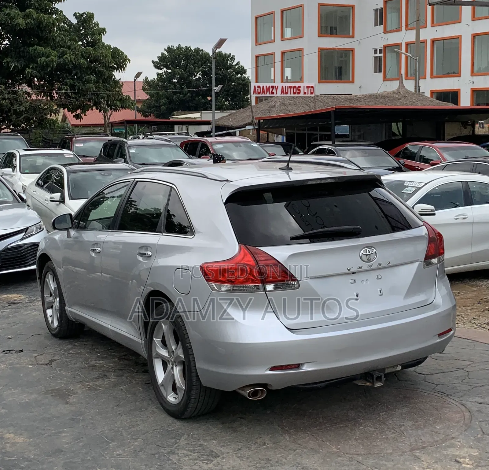 Toyota Venza 2010 Silver