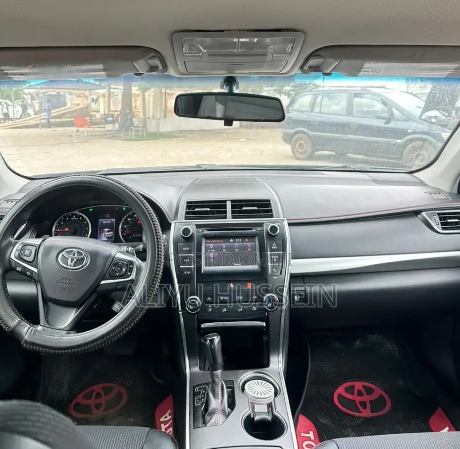 Toyota Camry 2017 Gray