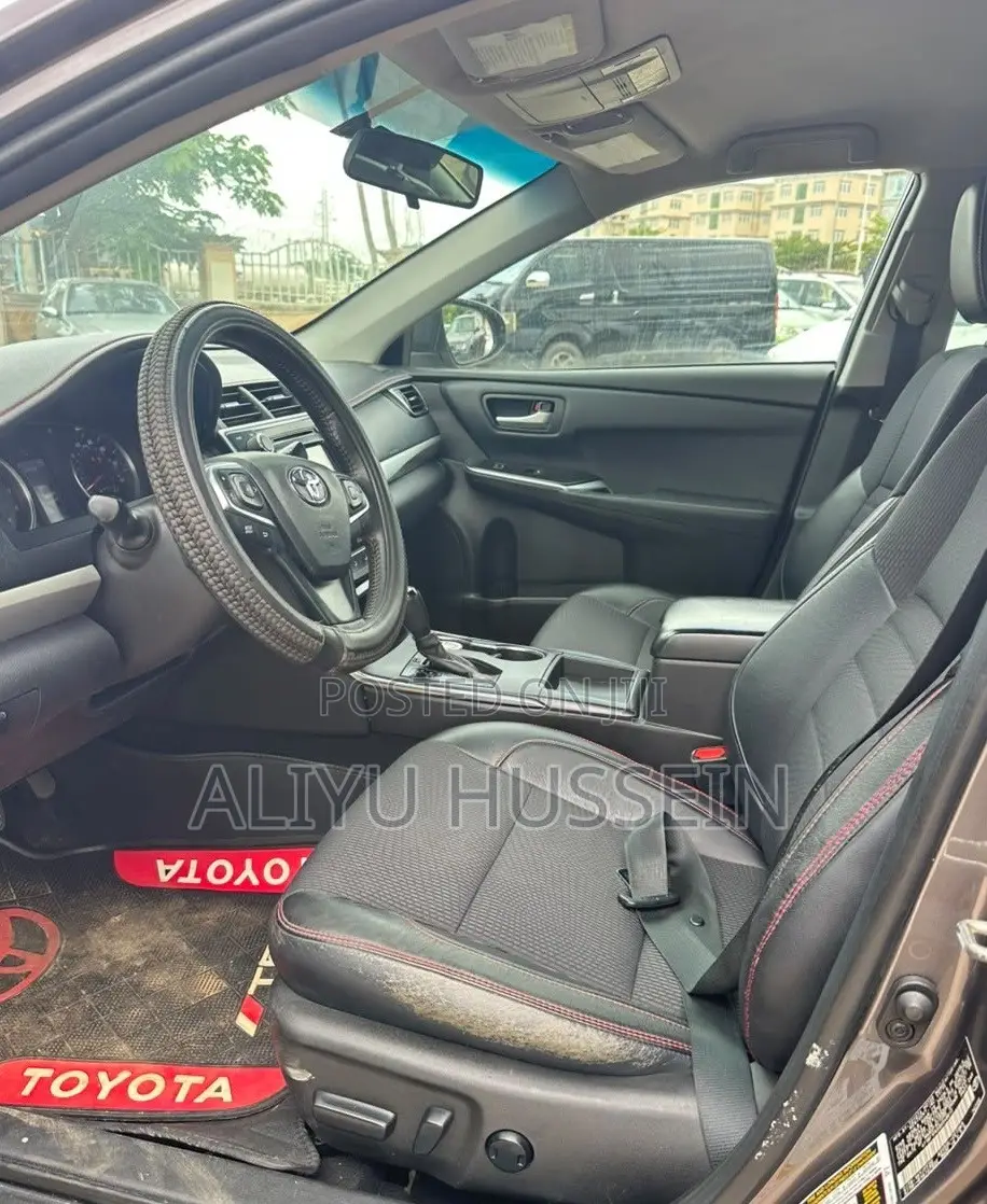 Toyota Camry 2017 Gray